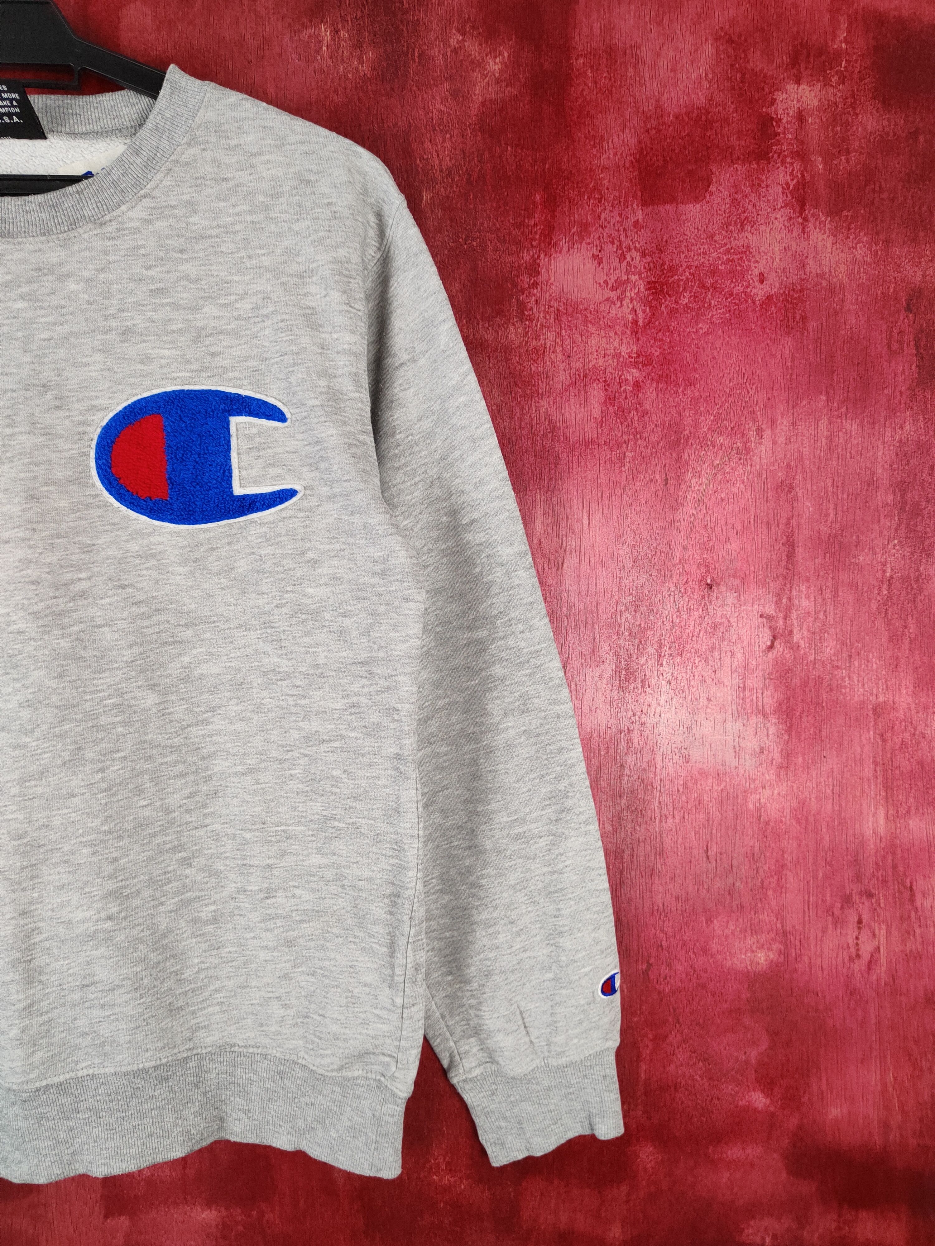 Champion × Japanese Brand × Vintage Champion vintage big logo Gray Sweatshirt #5322 Size S / US 4 / IT 40 - 6 Thumbnail