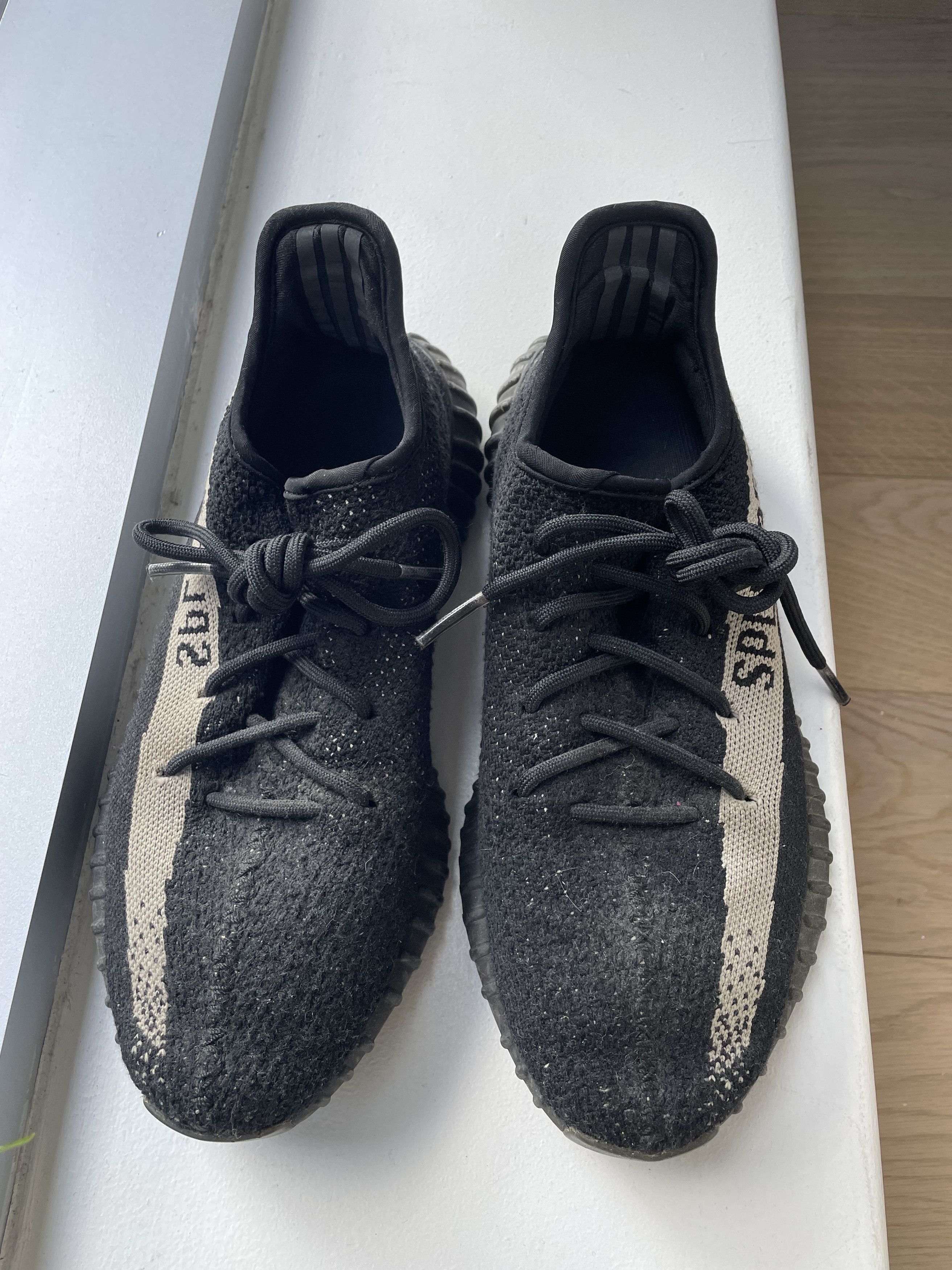 Core Black Yeezy V2 Black White Adidas Yeezy Boost 350 V2 Core