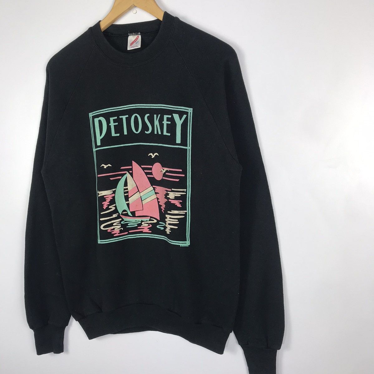 Jerzees Vintage 90s Petosky Made In Usa Crewneck Size US L / EU 52-54 / 3 - 3 Thumbnail