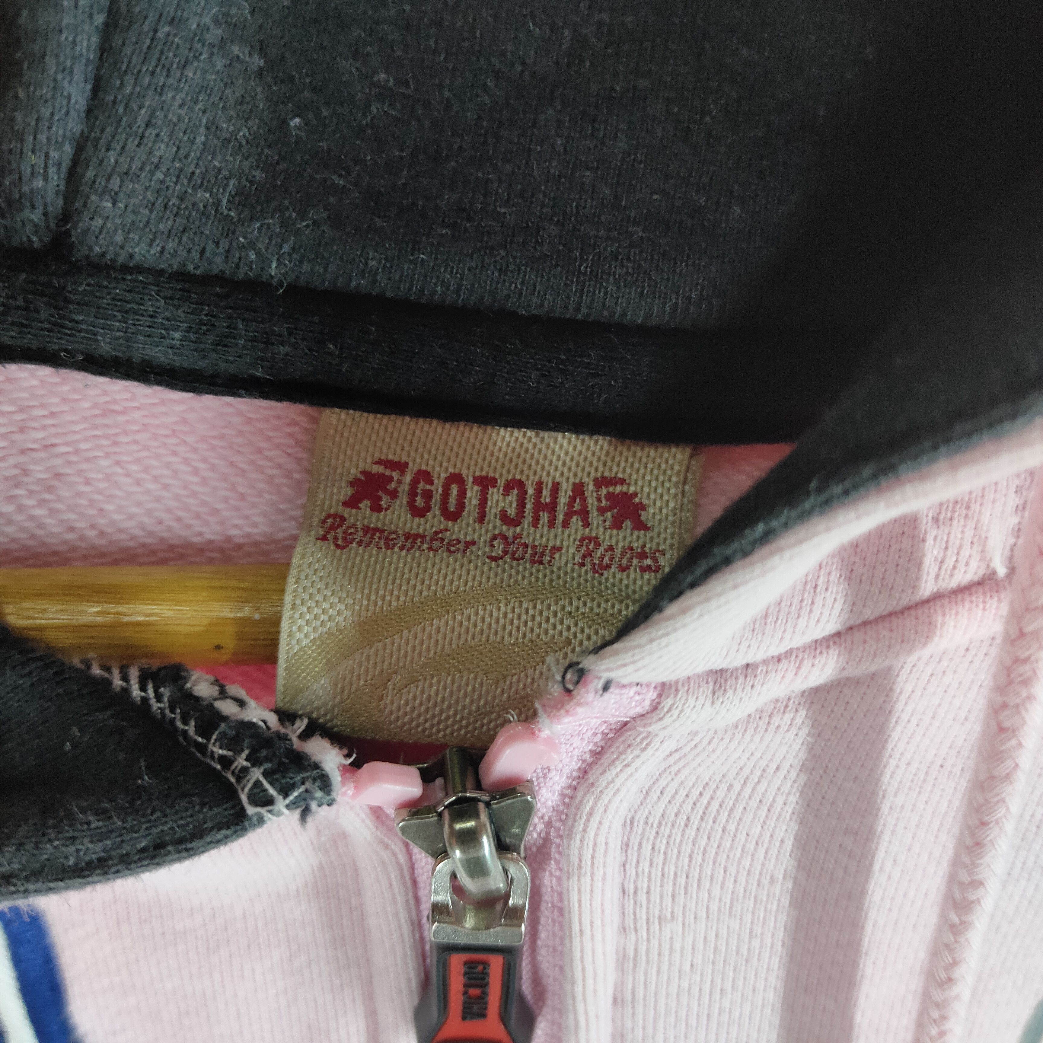 Gotcha Vintage GOTCHA FULL PRINT Patches and Spellout Hoodie Size US L / EU 52-54 / 3 - 7 Thumbnail