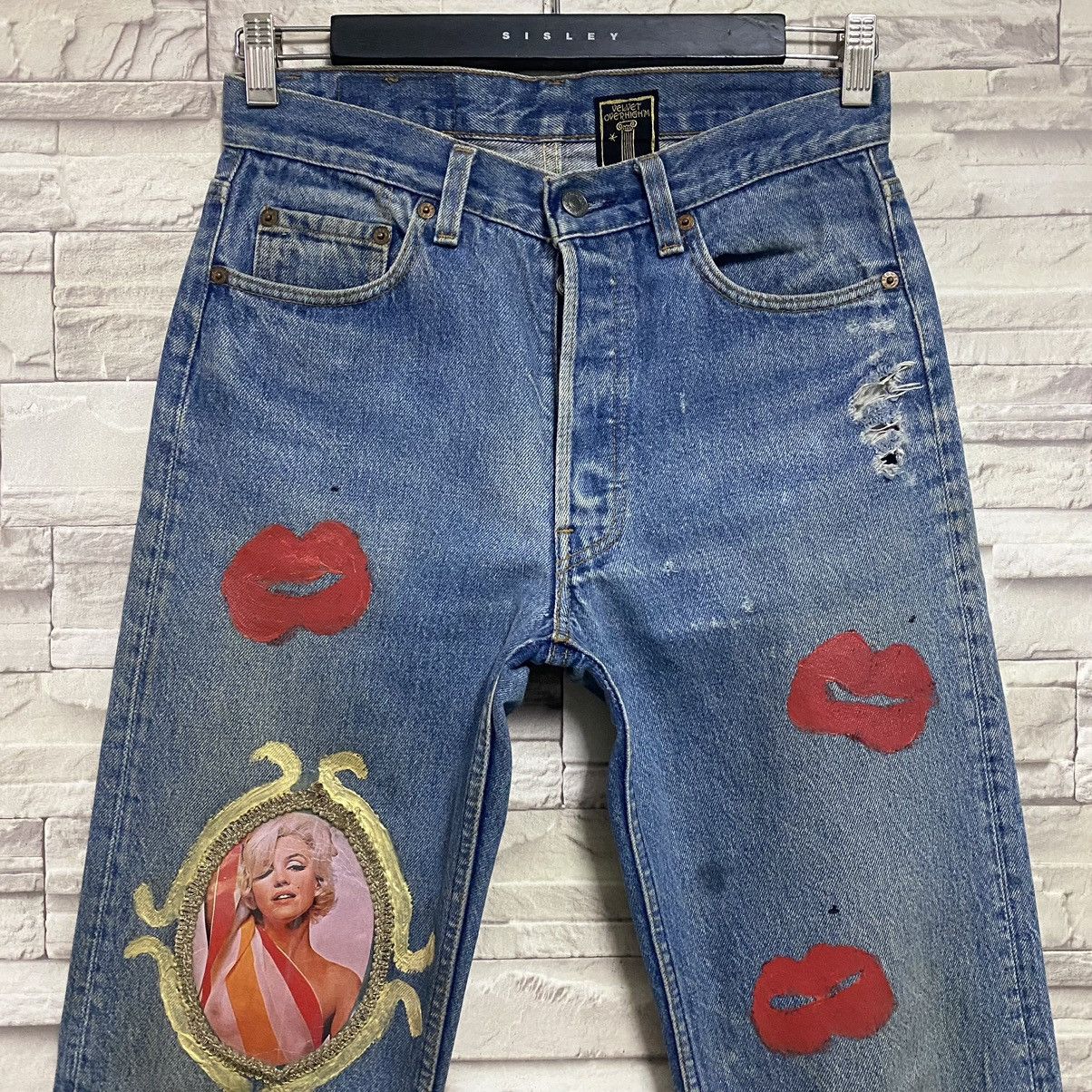Levi's VELVET OVERHIGH'M DMX x LEVIS Monroe Portrait Reworked Jeans Size US 29 - 5 Thumbnail