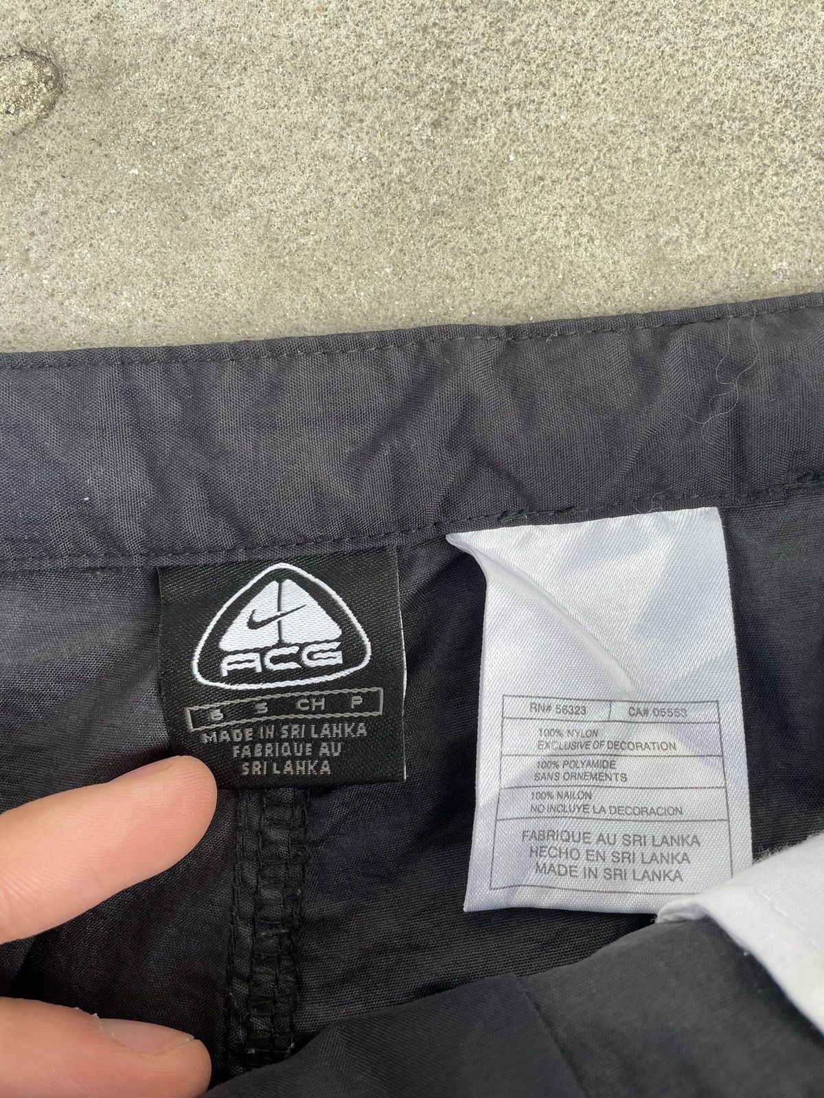 Nike Vintage Nike ACG track pants black nylon transformer Size US 30 / EU 46 - 9 Thumbnail