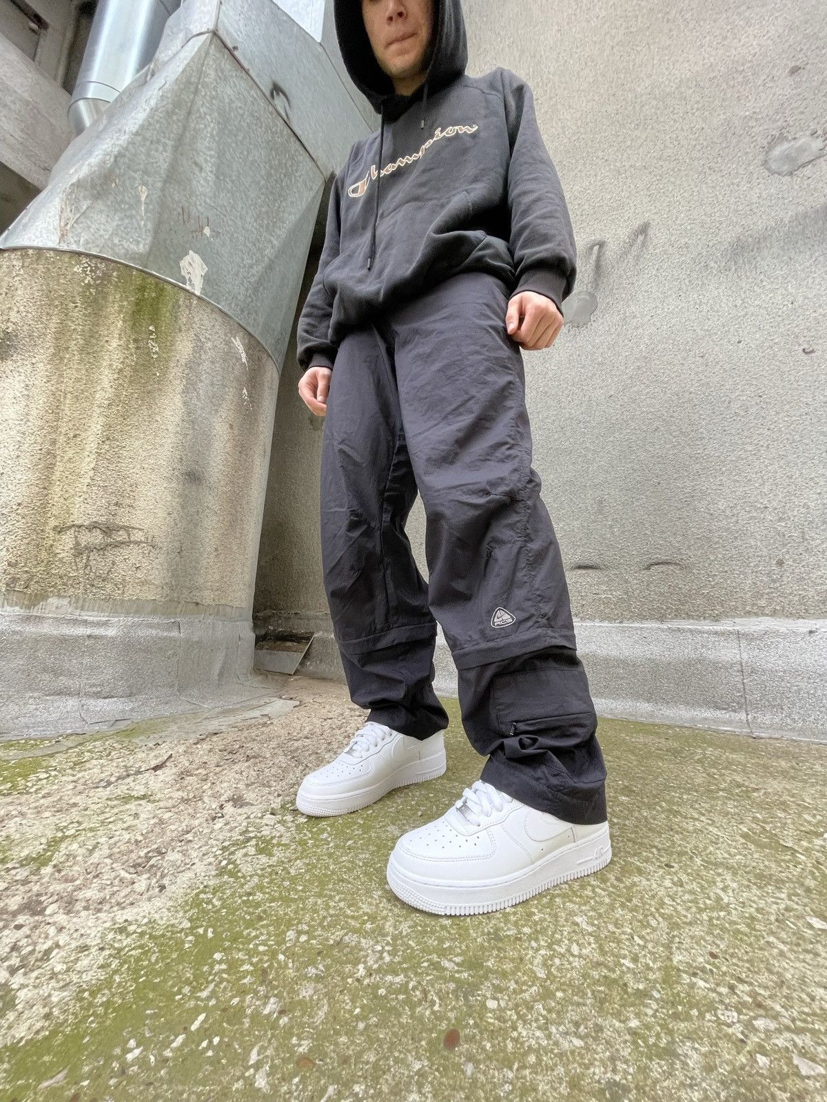 Nike Vintage Nike ACG track pants black nylon transformer Size US 30 / EU 46 - 15 Thumbnail