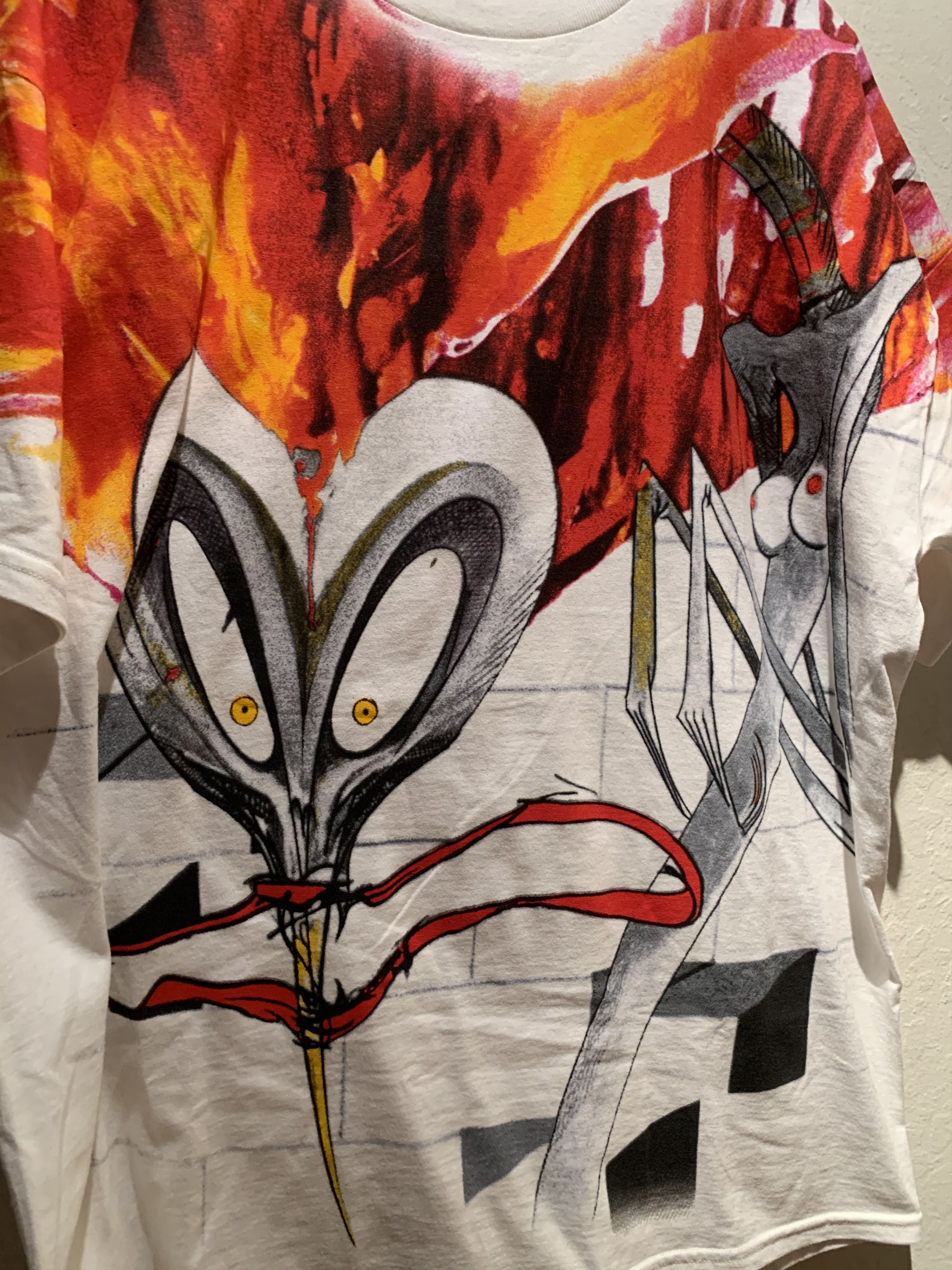 Band Tees × Pink Floyd × Vintage RARE Vintage 1999 Pink Floyd The Wall Gerald Scarfe Size US XL / EU 56 / 4 - 3 Thumbnail