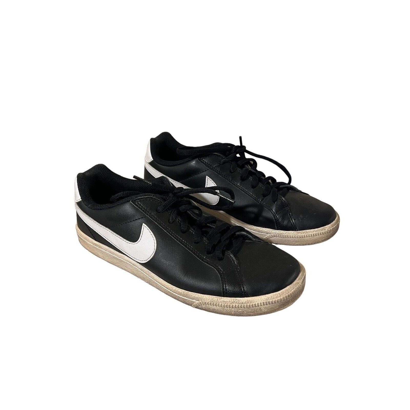 Nike 454256-017 Court Majestic Tennis Shoes - US Women’s 8.5 - Black & White