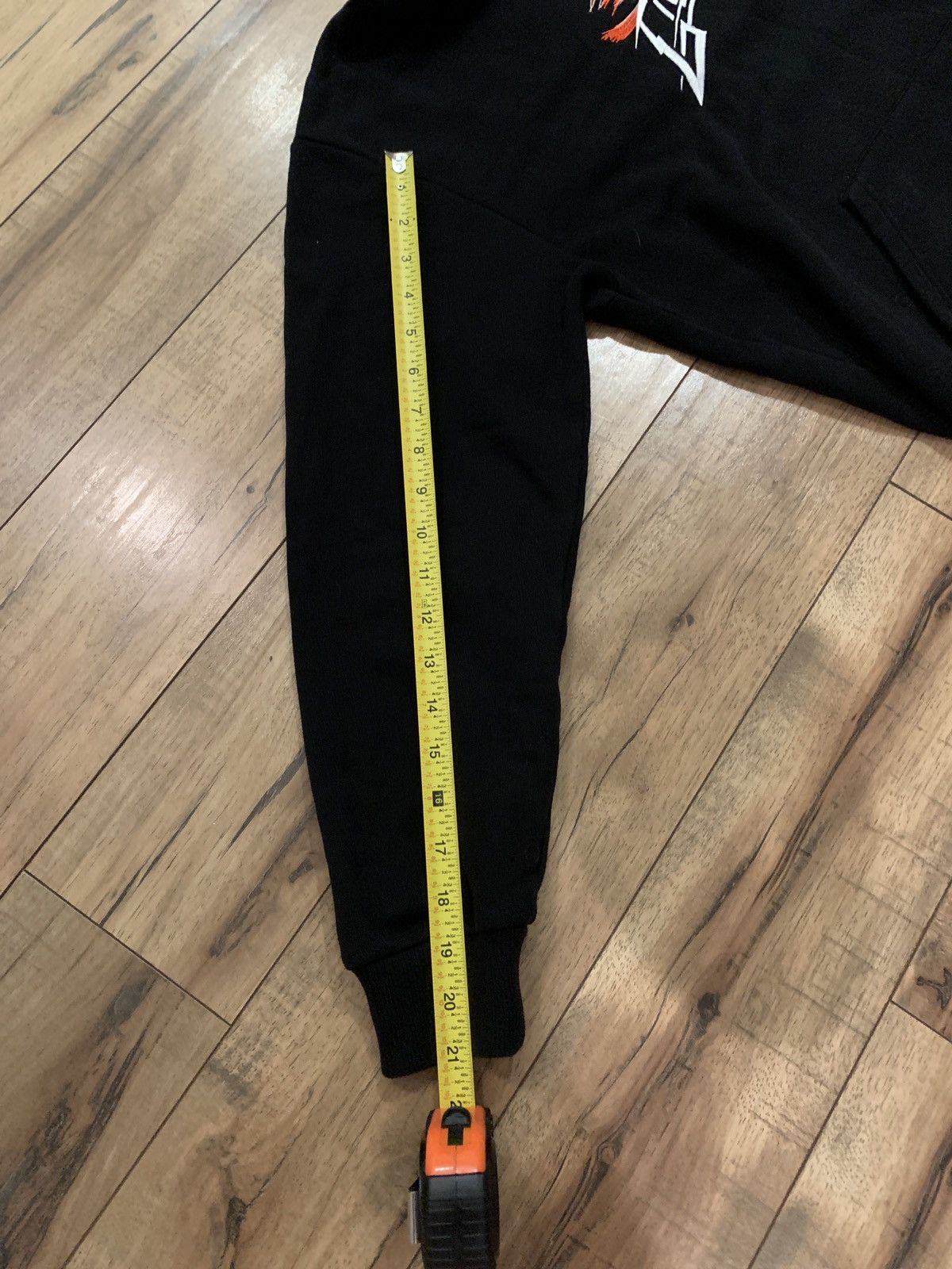 Givenchy Givenchy Sweatshirt Hoodie Size Small World Tour Size US S / EU 44-46 / 1 - 8 Thumbnail