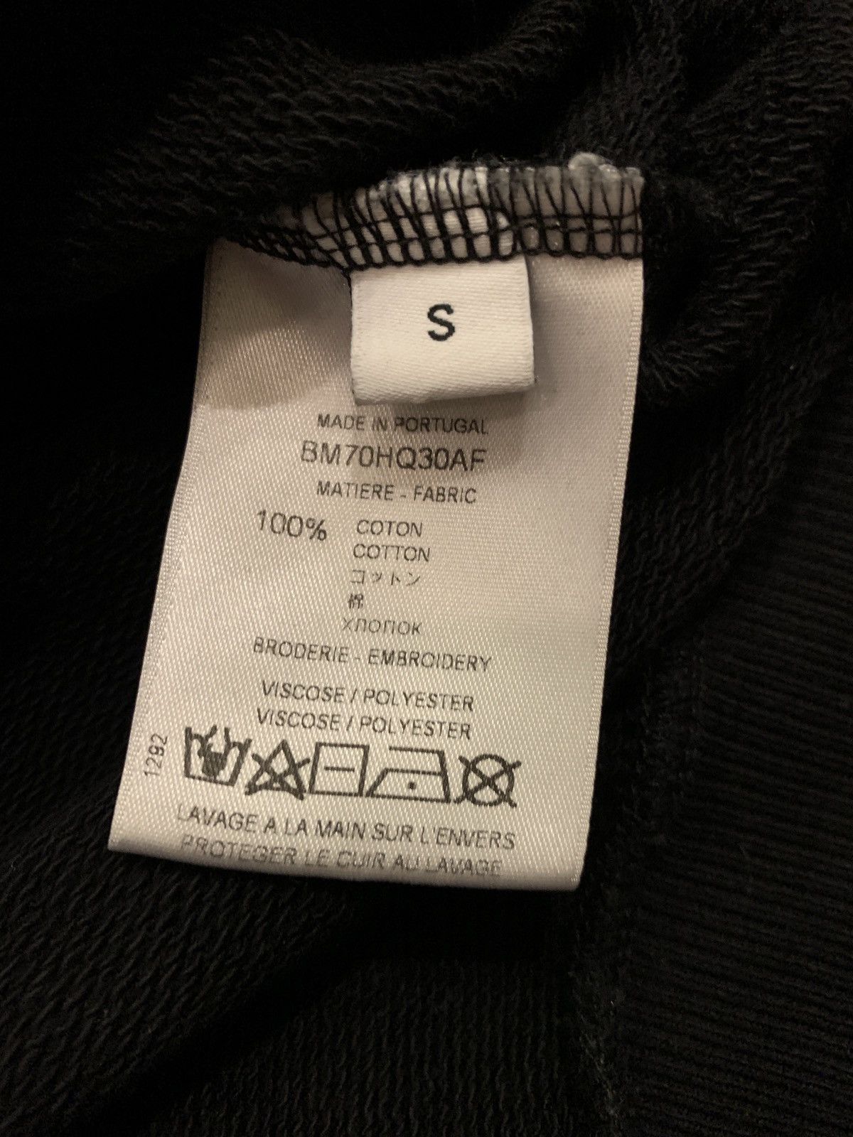 Givenchy Givenchy Sweatshirt Hoodie Size Small World Tour Size US S / EU 44-46 / 1 - 5 Thumbnail