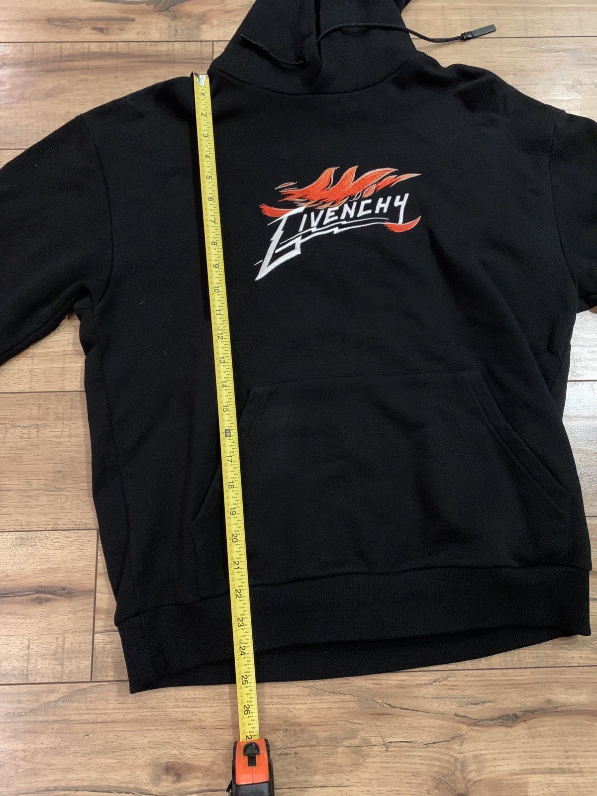 Givenchy Givenchy Sweatshirt Hoodie Size Small World Tour Size US S / EU 44-46 / 1 - 6 Thumbnail