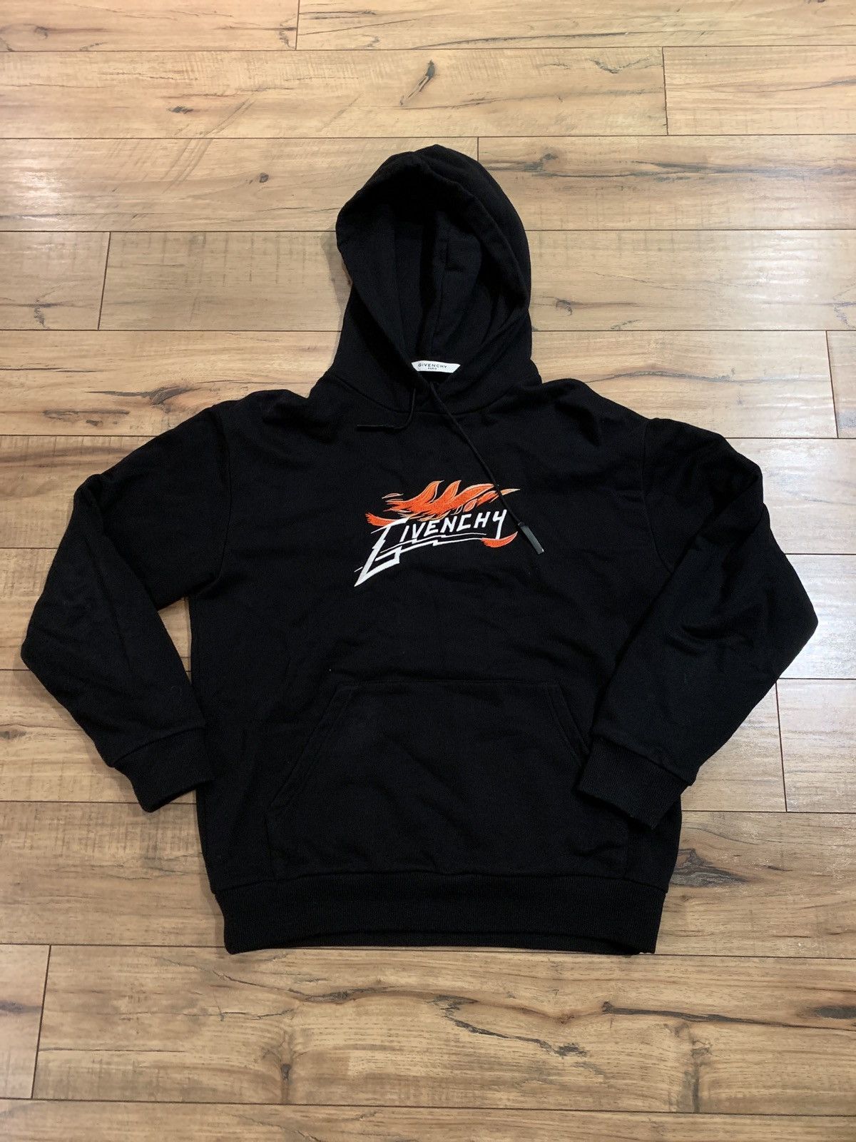Givenchy Givenchy Sweatshirt Hoodie Size Small World Tour Size US S / EU 44-46 / 1 - 1 Thumbnail