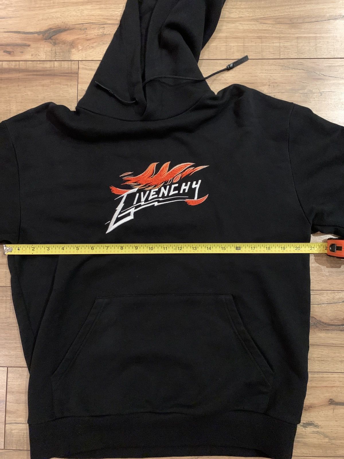 Givenchy Givenchy Sweatshirt Hoodie Size Small World Tour Size US S / EU 44-46 / 1 - 7 Thumbnail
