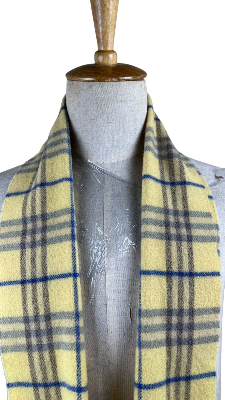 Burberry Burberry London Cream Novacheck 100% Wool Scarf Muffler Size ONE SIZE - 4 Thumbnail
