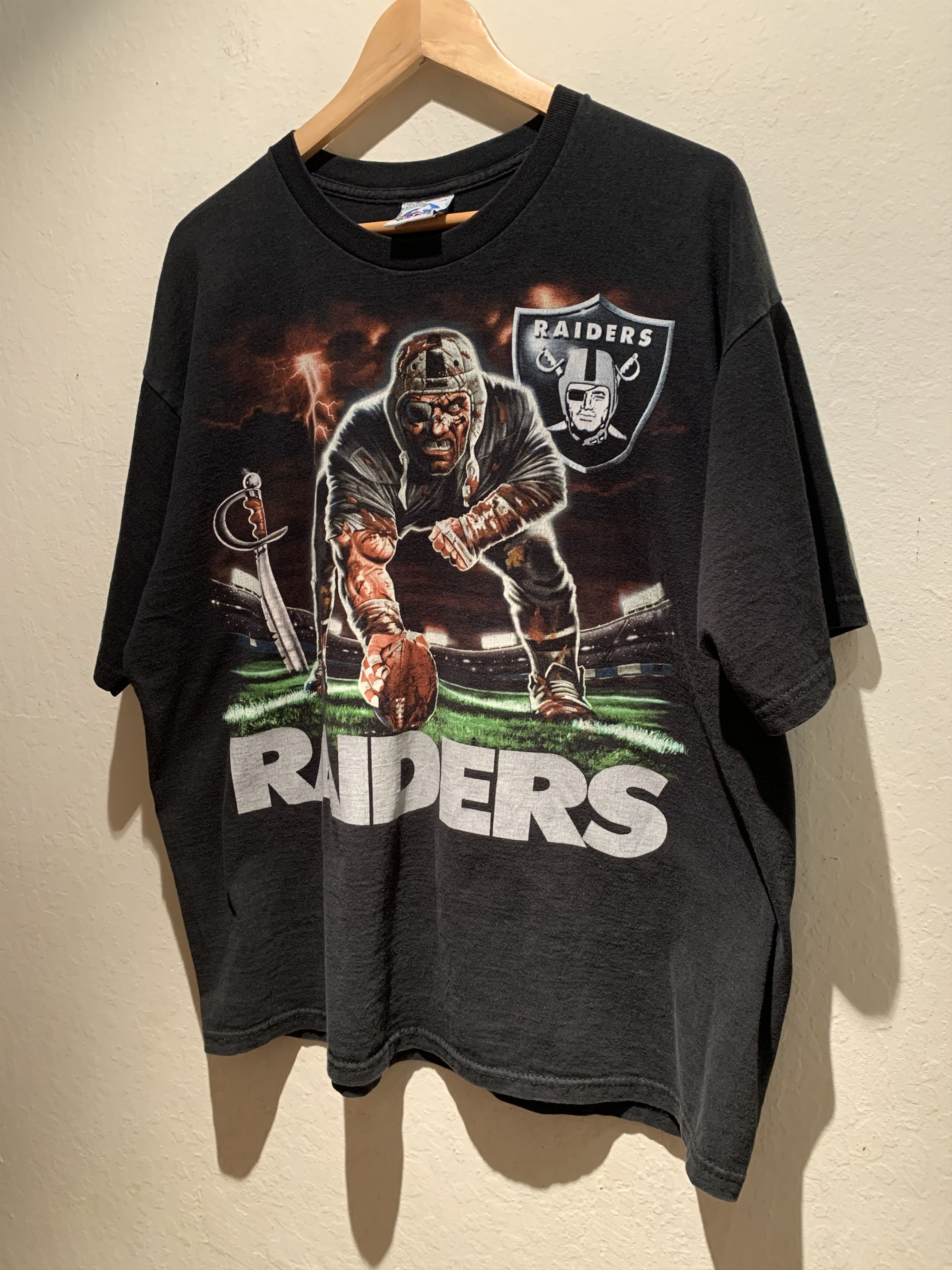 *RARE* Vintage 90’s Oakland Raiders Liquid Blue Art T-Shirt