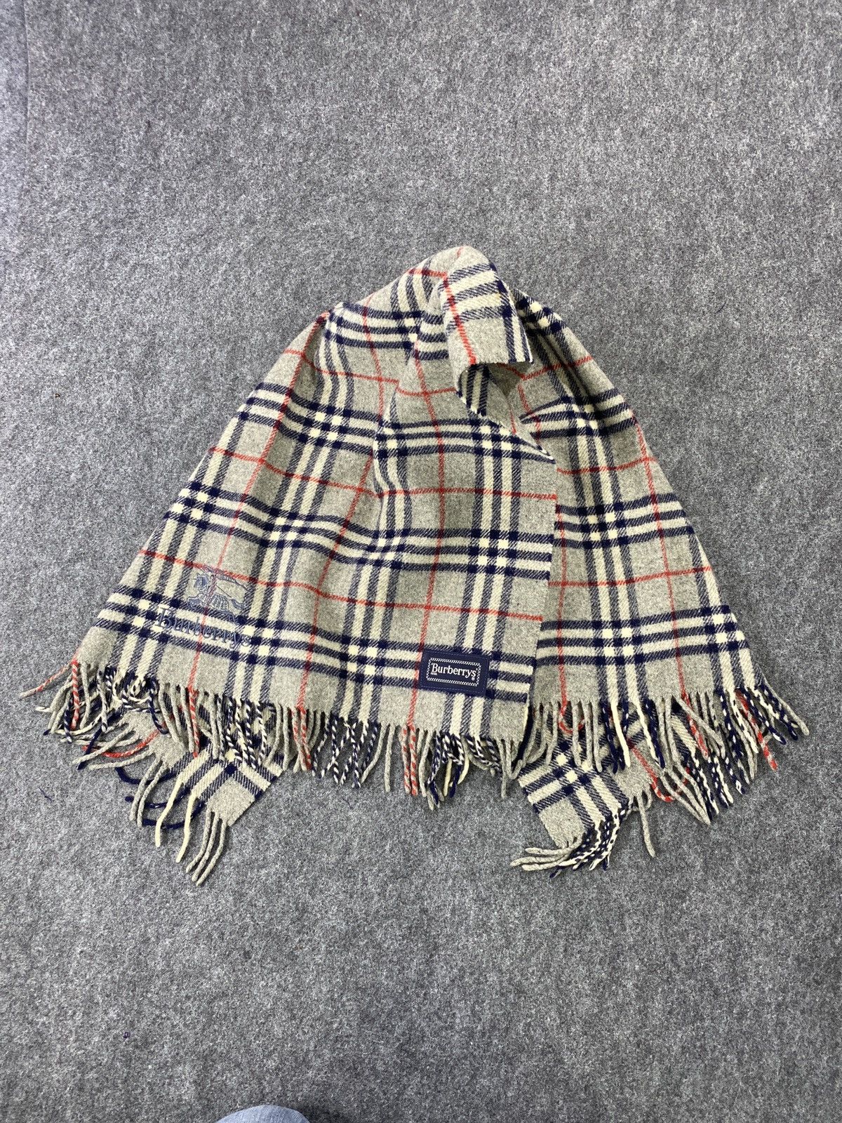Burberry Vintage Burberry Scarf/Muffler -T055 Size ONE SIZE - 4 Thumbnail