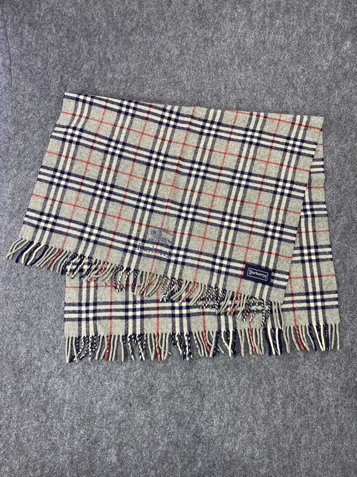 Vintage Burberry Scarf/Muffler -T055