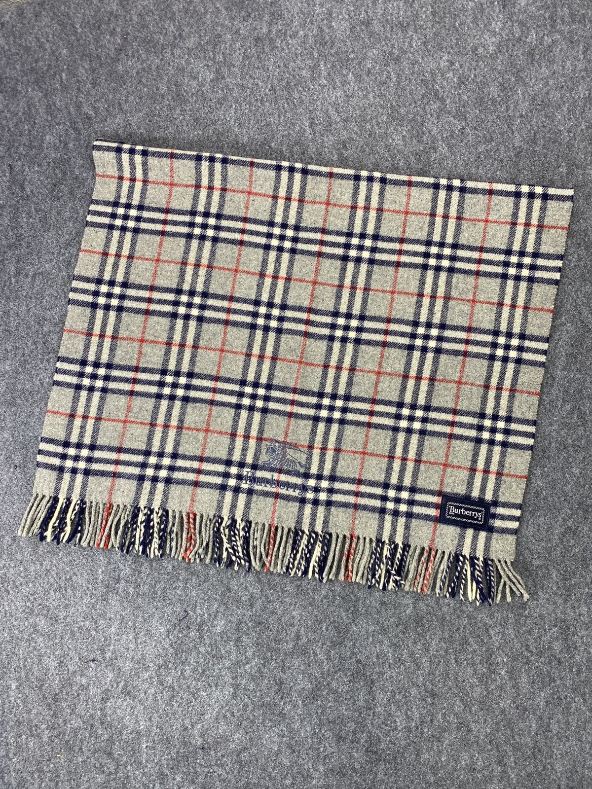 Burberry Vintage Burberry Scarf/Muffler -T055 Size ONE SIZE - 2 Thumbnail