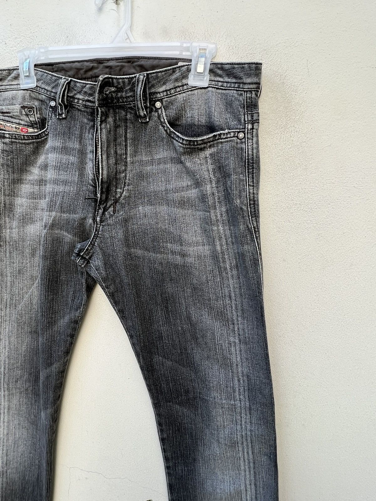 Diesel Vintage Diesel Italy Fade Black Denim THICAR Stretch Jeans Size US 30 / EU 46 - 11 Thumbnail