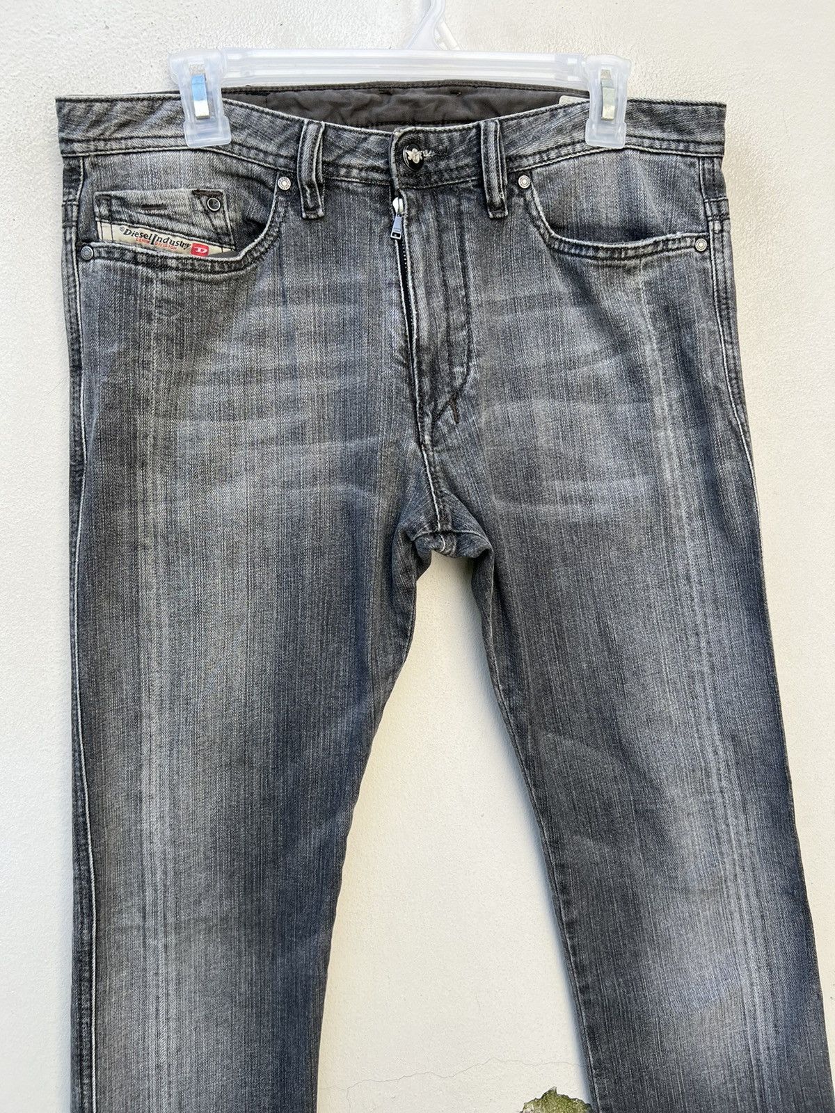 Diesel Vintage Diesel Italy Fade Black Denim THICAR Stretch Jeans Size US 30 / EU 46 - 7 Thumbnail