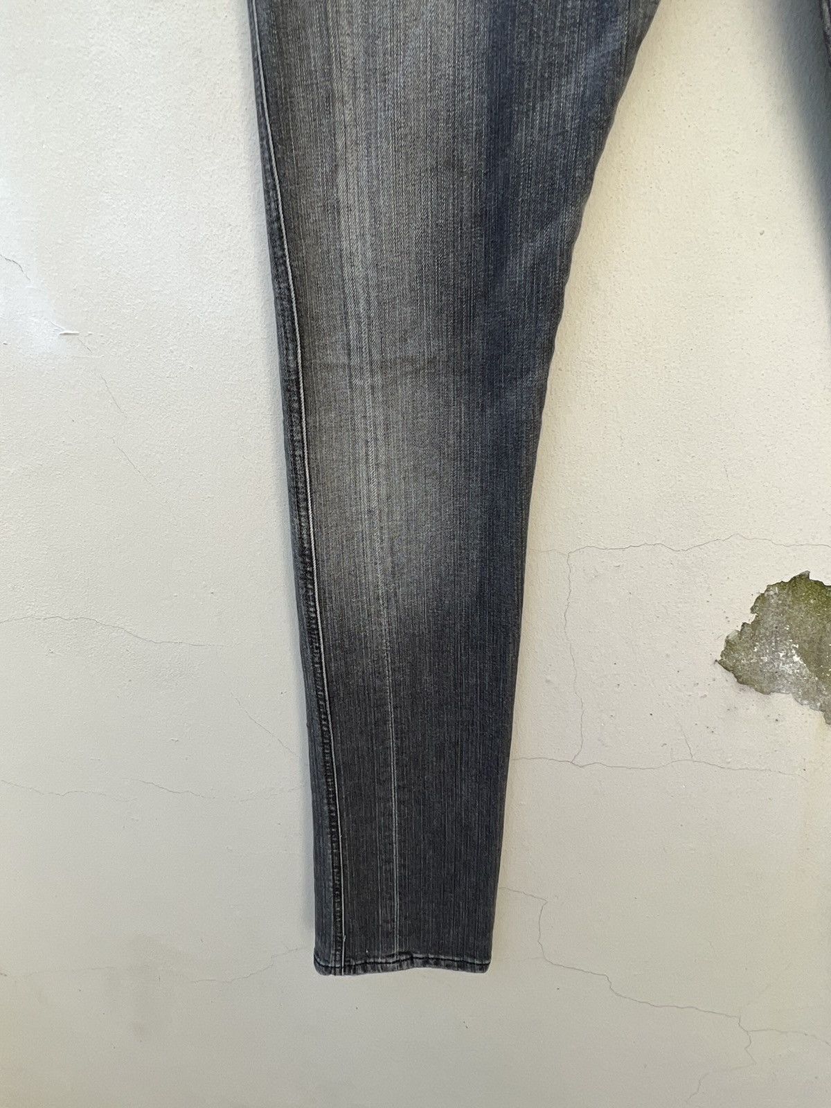 Diesel Vintage Diesel Italy Fade Black Denim THICAR Stretch Jeans Size US 30 / EU 46 - 10 Thumbnail