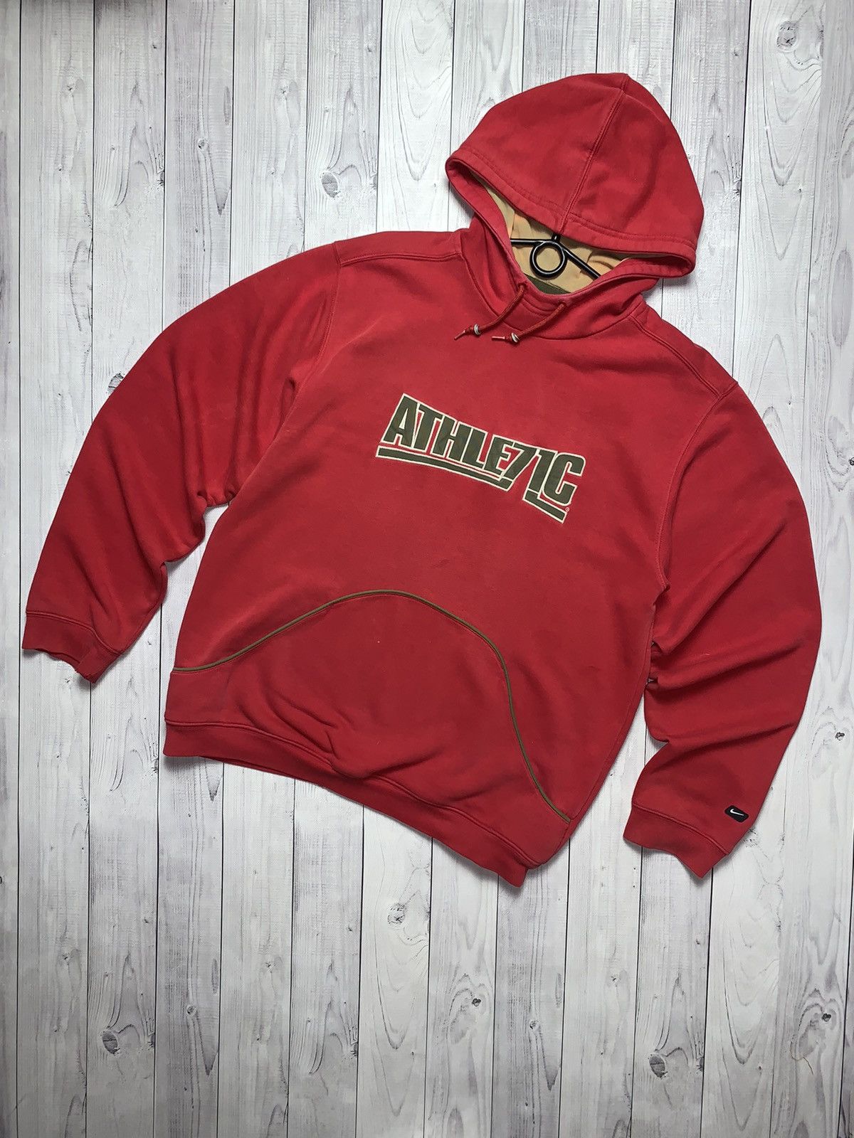 Vintage Vintage Nike Athletic hoodie big logo size m Size US M / EU 48-50 / 2 - 1 Thumbnail