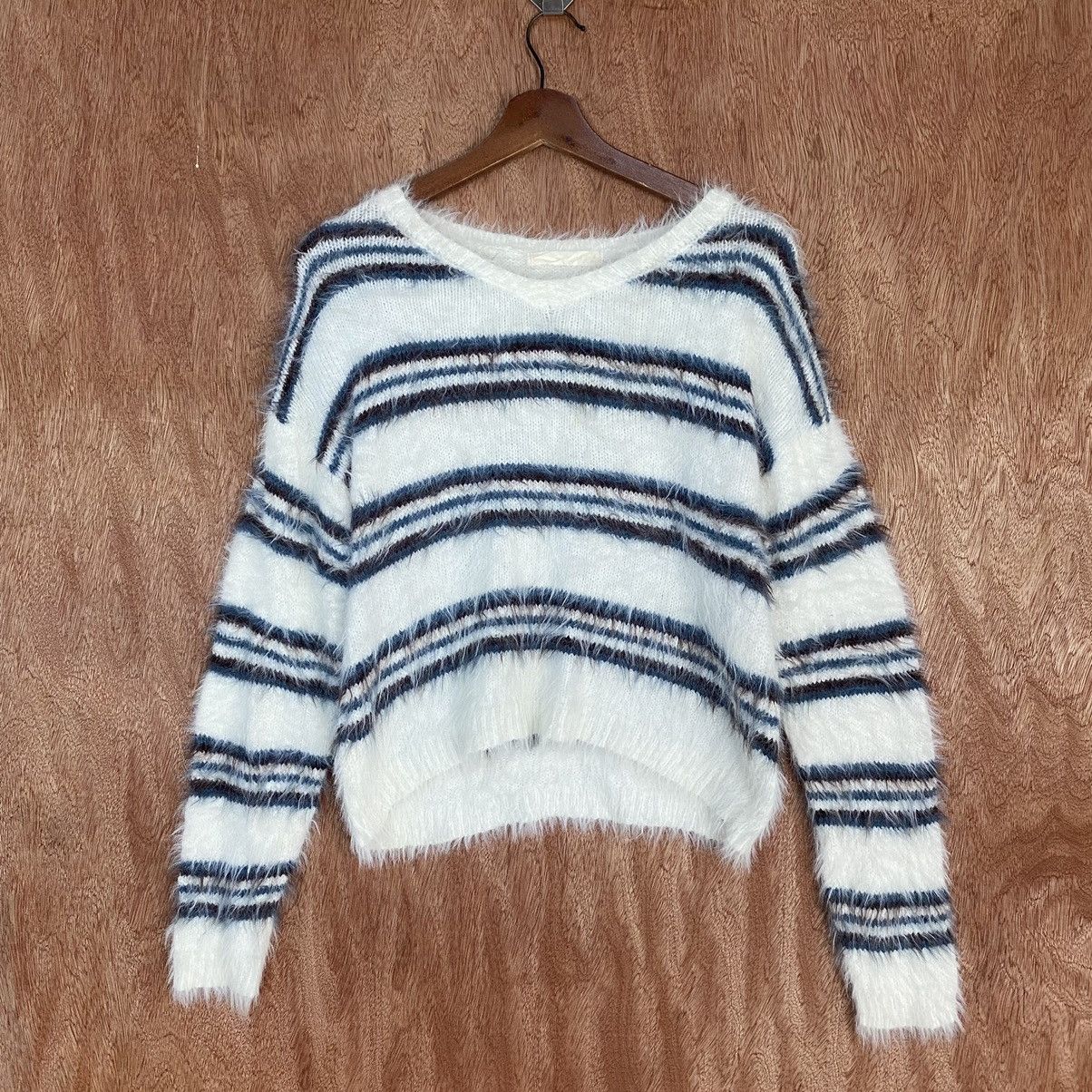 Homespun Knitwear × Japanese Brand × Solid and Striped Arrow Kurt Cobain style Stripe White Mohair Knitwear Size US M / EU 48-50 / 2 - 3 Thumbnail