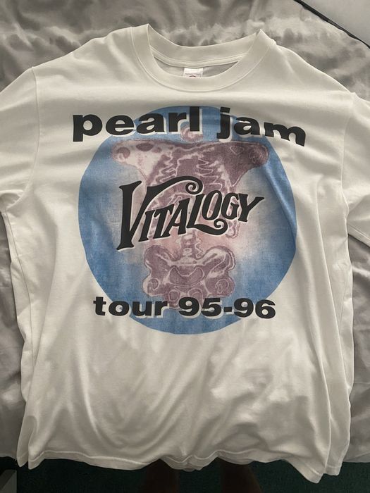 Vintage Vintage pearl jam t shirt | Grailed
