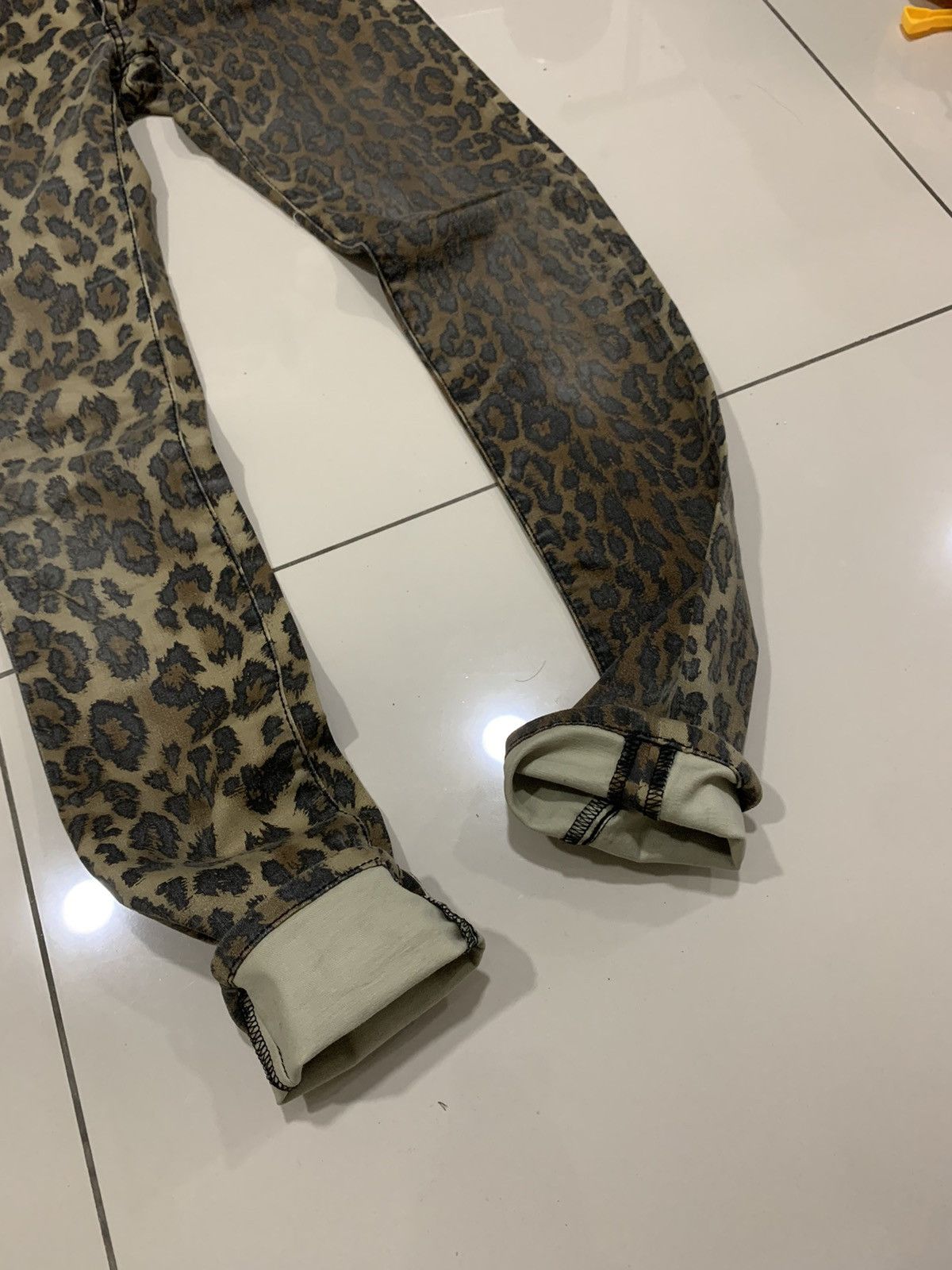 Designer × Hysteric Glamour × Japanese Brand HYSTERIC GLAMOUR CHEETAH MOTIVE DENIM PANTS Size 26" / US 2 / IT 38 - 12 Thumbnail