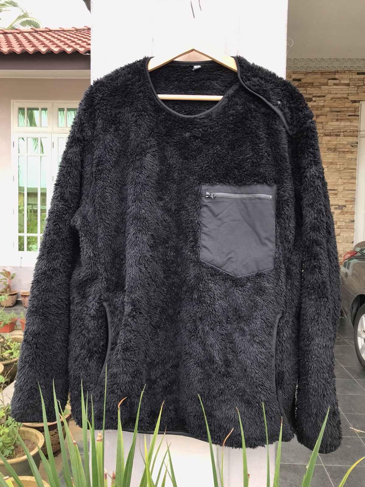 Japanese Brand 🔥Rare🔥 Uniqlo Furry Zipper Pocket Sweater Size US XL / EU 56 / 4 - 1 Thumbnail