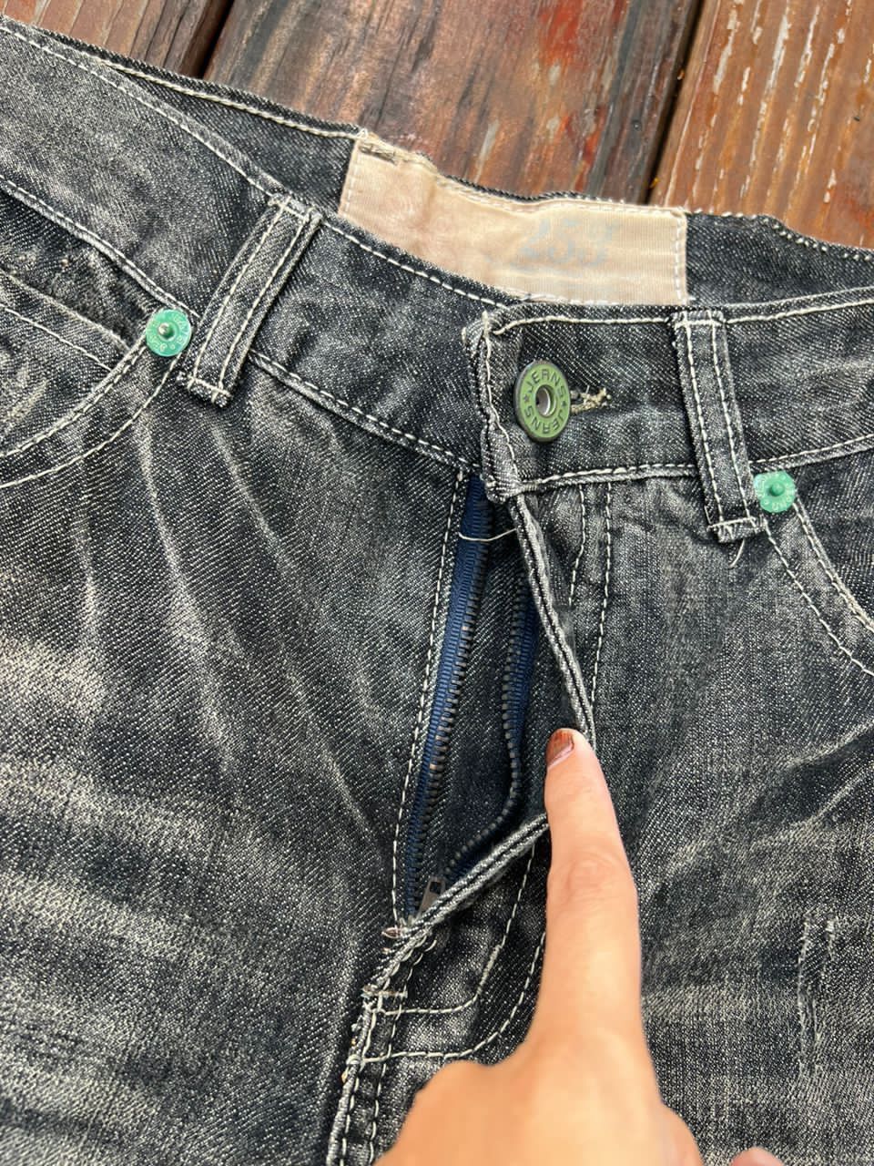 Robins Jeans Japanese Brand Robins Jeans Nice Design Size 31 Size US 31 - 5 Thumbnail