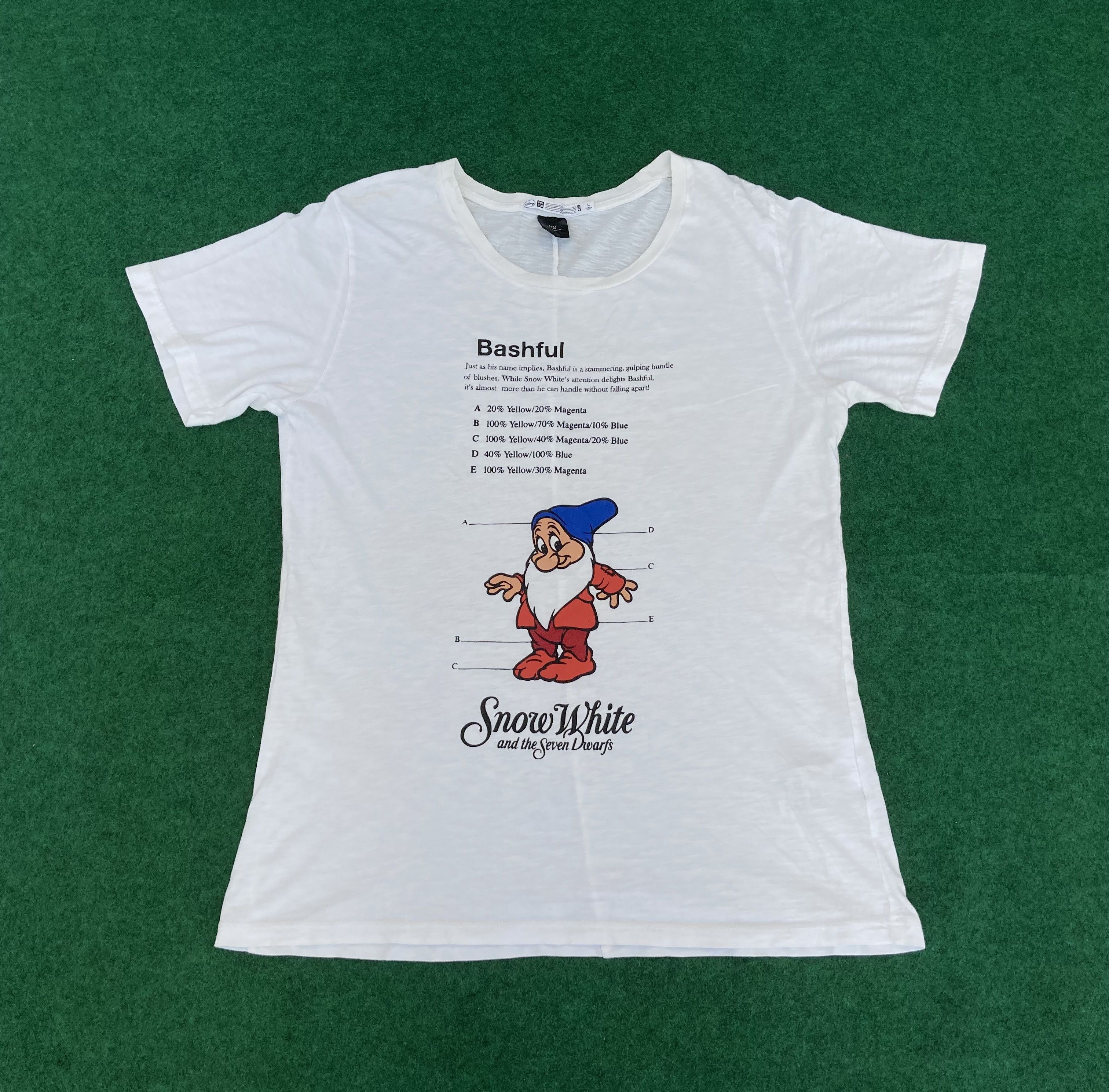 Undercover × Uniqlo Undercover Uniqlo Snow White t Shirt Size US M / EU 48-50 / 2 - 1 Thumbnail