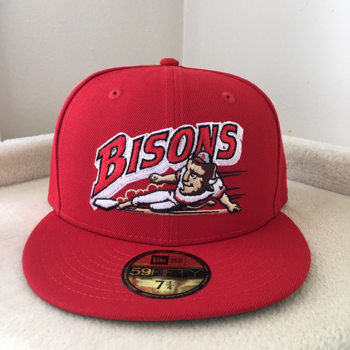 7 1/4 Topperzstore Buffalo Bisons
