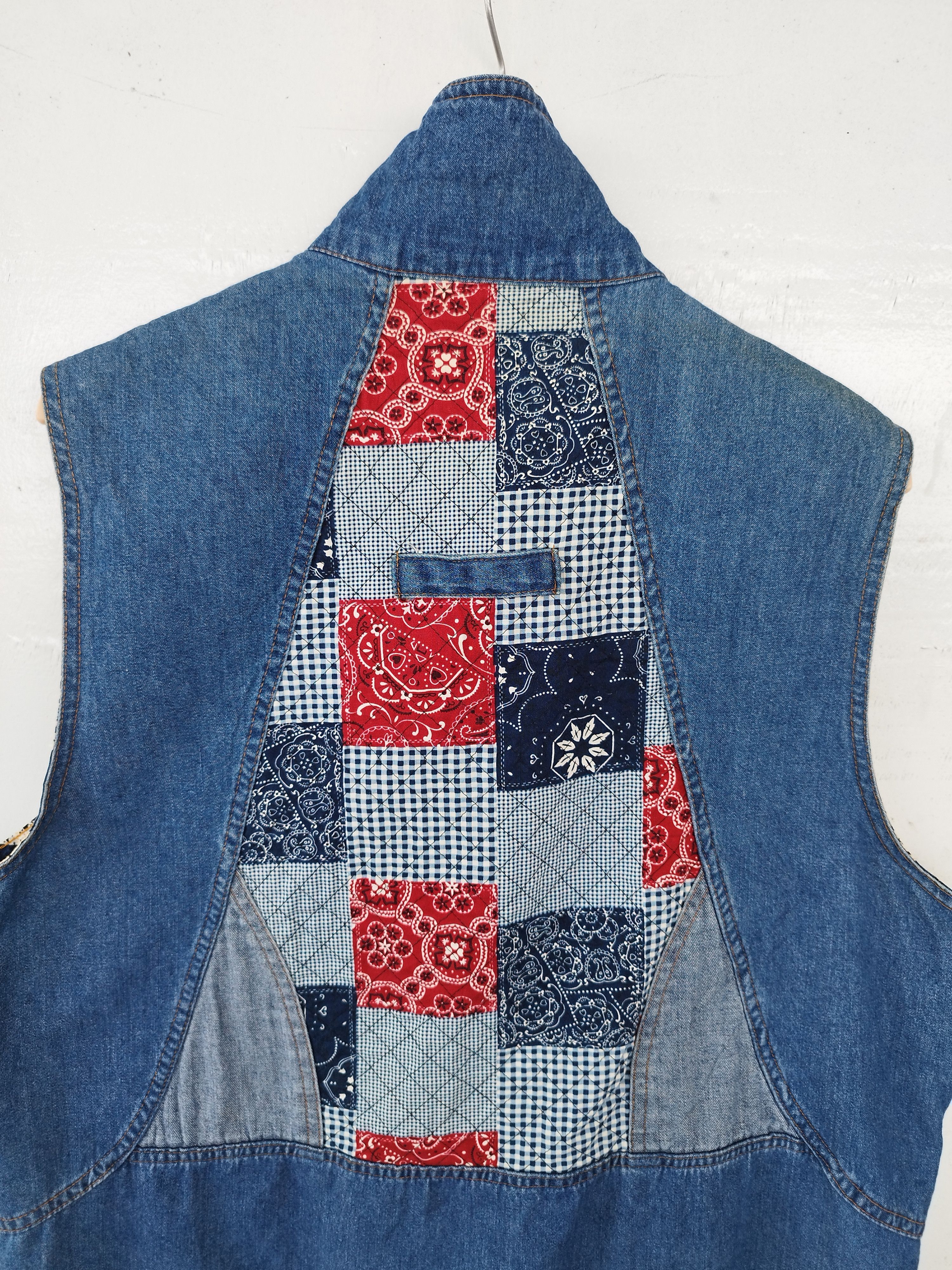 Blue Blue Japan 🔥 Japanese Brand Blue Point Vest Patchwork design Size US L / EU 52-54 / 3 - 4 Thumbnail