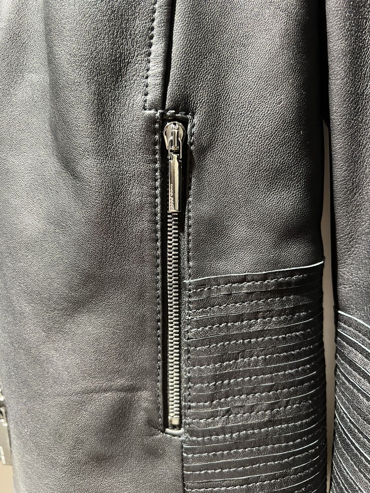 Hugo Boss Hugo Boss Leather Jacket, Bomber Size M / US 6-8 / IT 42-44 - 4 Thumbnail