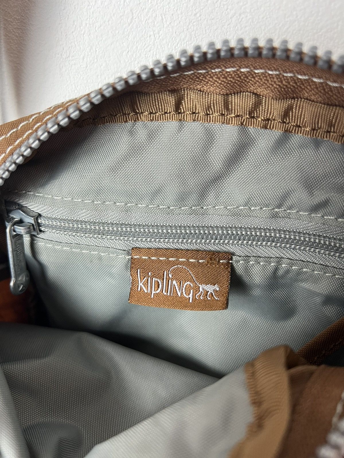Japanese Brand Rare Kipling Y2K Bag Messenger Brown Size ONE SIZE - 14 Thumbnail