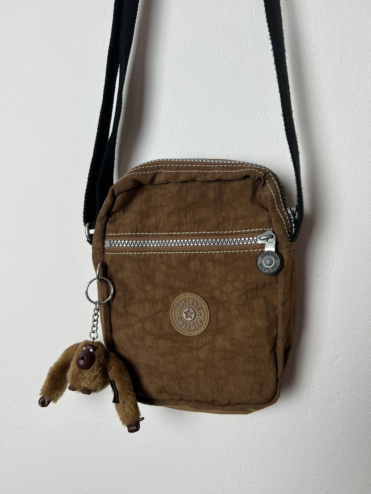 Japanese Brand Rare Kipling Y2K Bag Messenger Brown Size ONE SIZE - 1 Thumbnail