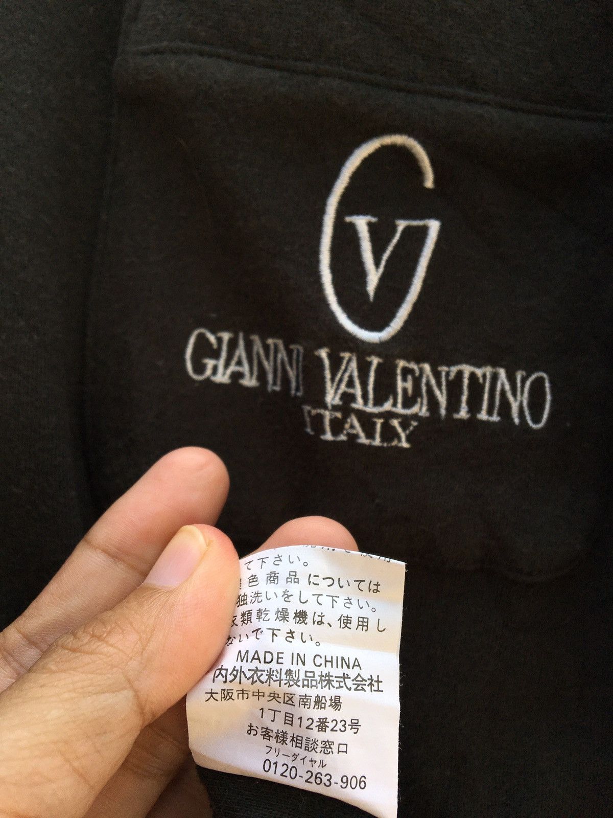 Gianni Valentino Vintage Gianni Valentino Polo Long sleeve Embroidered size L Size US XL / EU 56 / 4 - 12 Thumbnail
