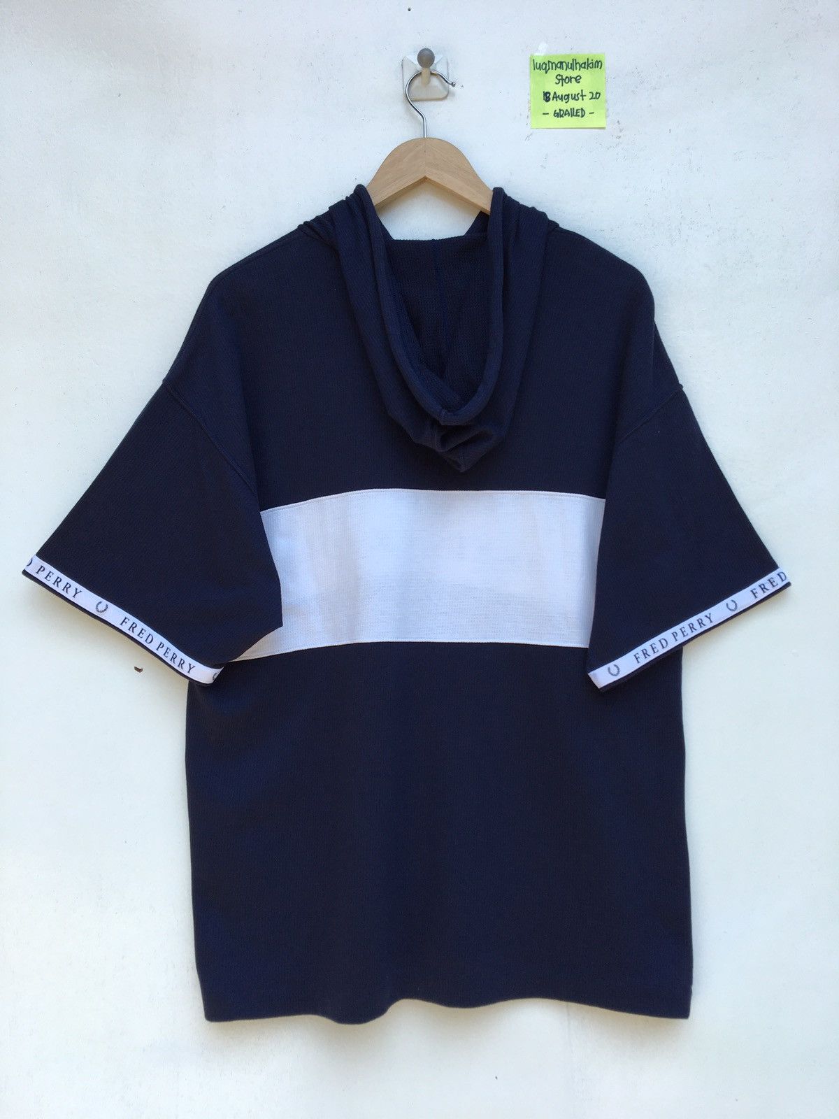 Fred Perry Shortsleeved Fred Perry Hoodie with Big Logo Size US M / EU 48-50 / 2 - 15 Thumbnail