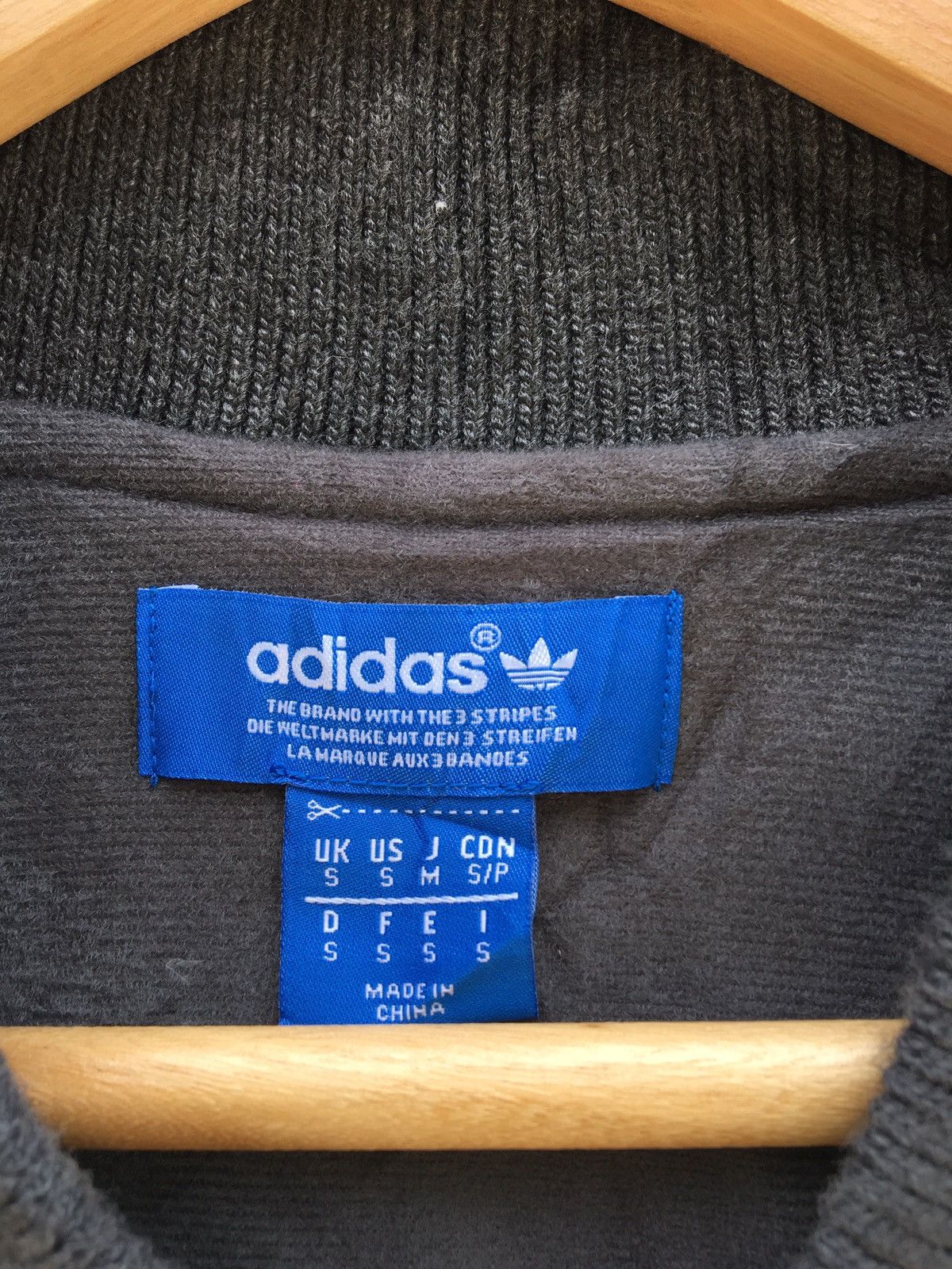 Adidas Vintage Adidas 3 Stripes Big Logo Jacket Size US M / EU 48-50 / 2 - 7 Thumbnail