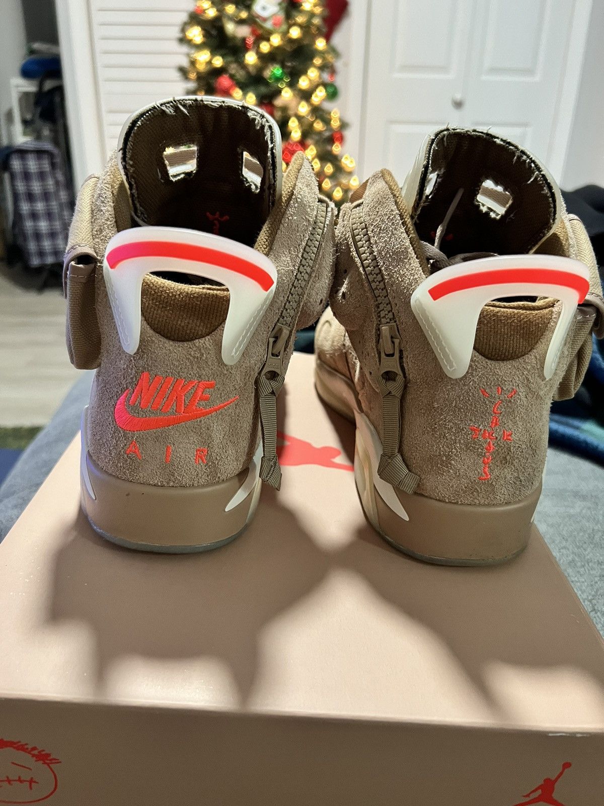 Jordan Brand × Travis Scott Air jordan 6 retro sp Size US 9 / EU 42 - 3 Thumbnail