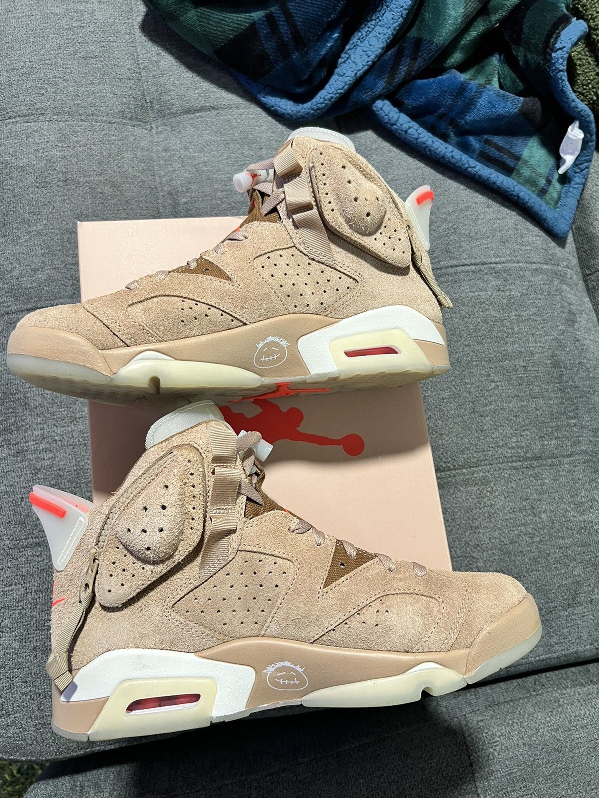 Jordan Brand × Travis Scott Air jordan 6 retro sp Size US 9 / EU 42 - 2 Thumbnail