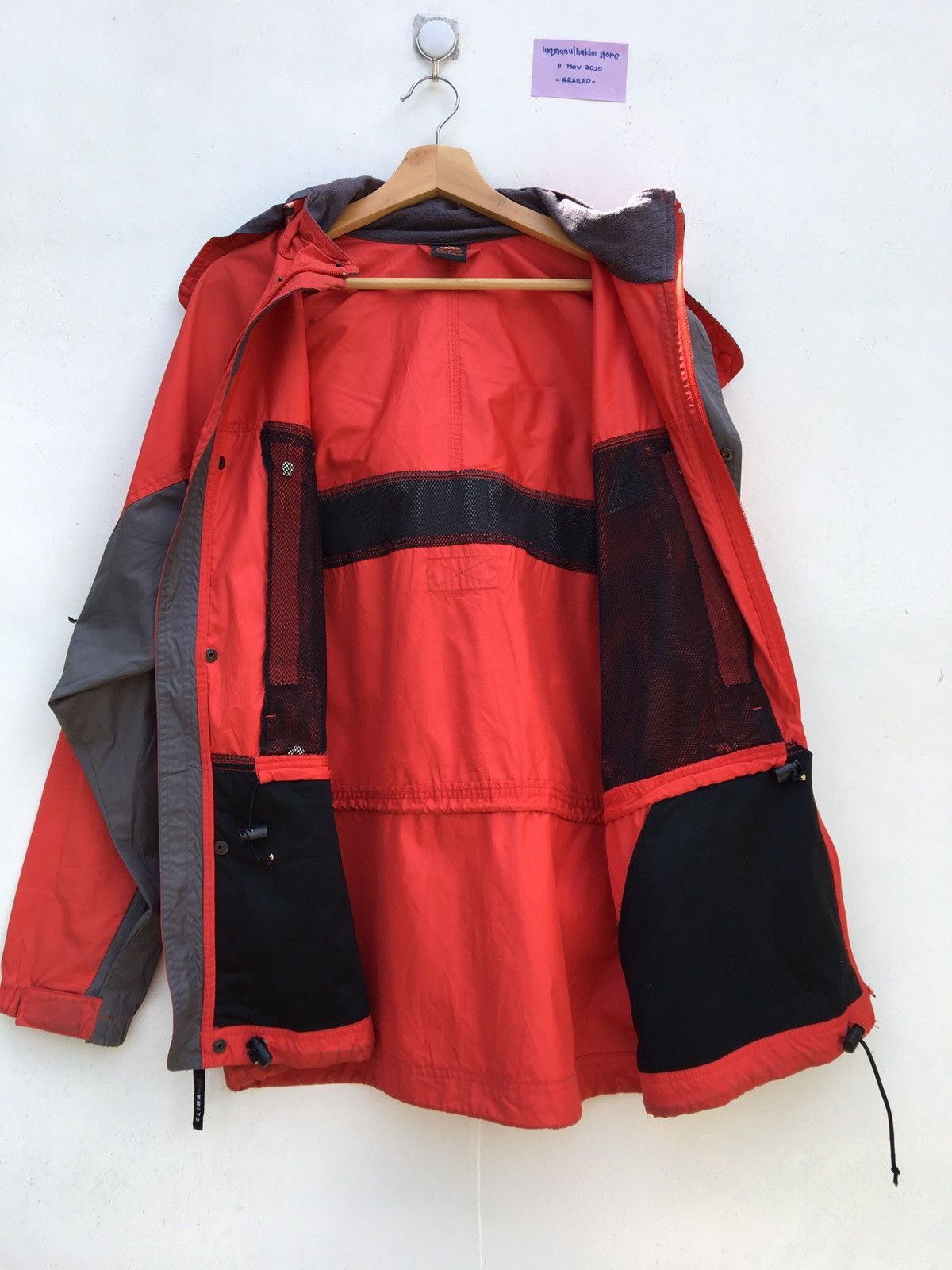 Nike NIKE ACG WindbreakerJacket 90' Streetwear Jacket Size US L / EU 52-54 / 3 - 18 Thumbnail