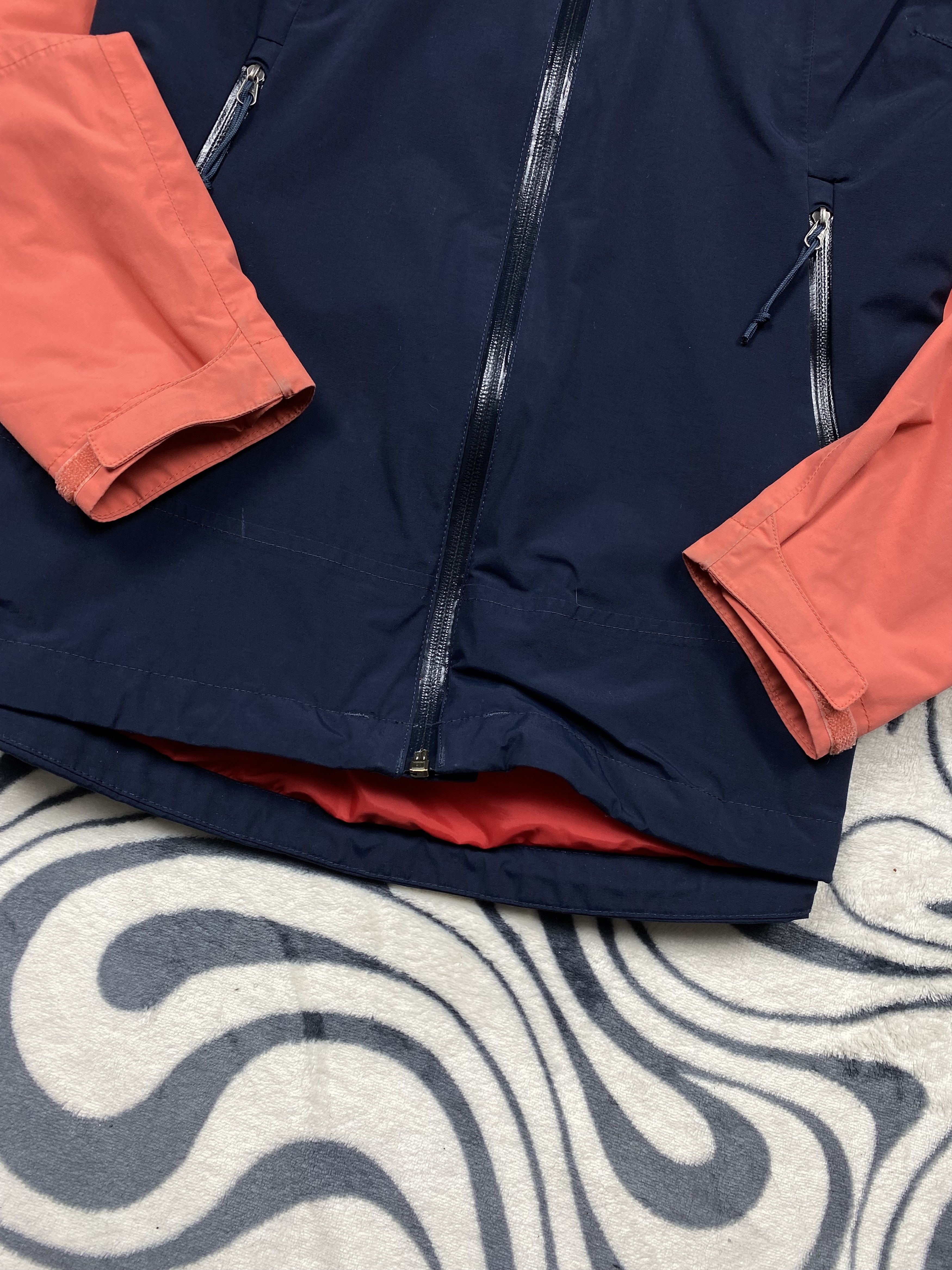 The North Face × Vintage The North Face HyVent WMNS Waterproof Jacket TNF Size M / US 6-8 / IT 42-44 - 3 Thumbnail