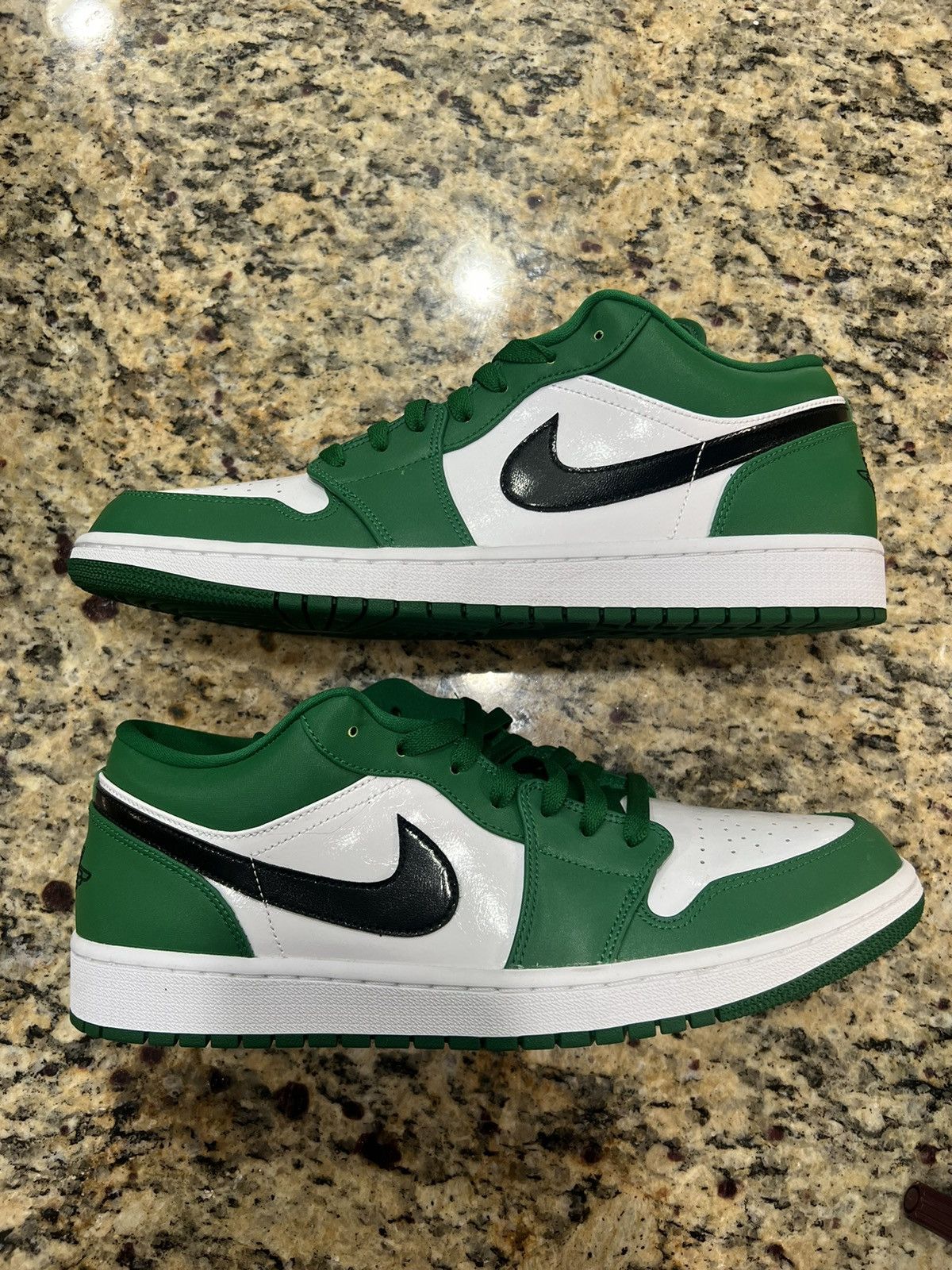 Jordan Brand × Nike Jordan 1 low “Pine Green” size 13 Size US 13 / EU 46 - 4 Thumbnail