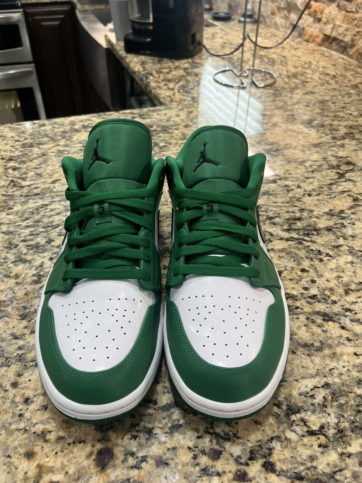 Jordan Brand × Nike Jordan 1 low “Pine Green” size 13 Size US 13 / EU 46 - 2 Thumbnail
