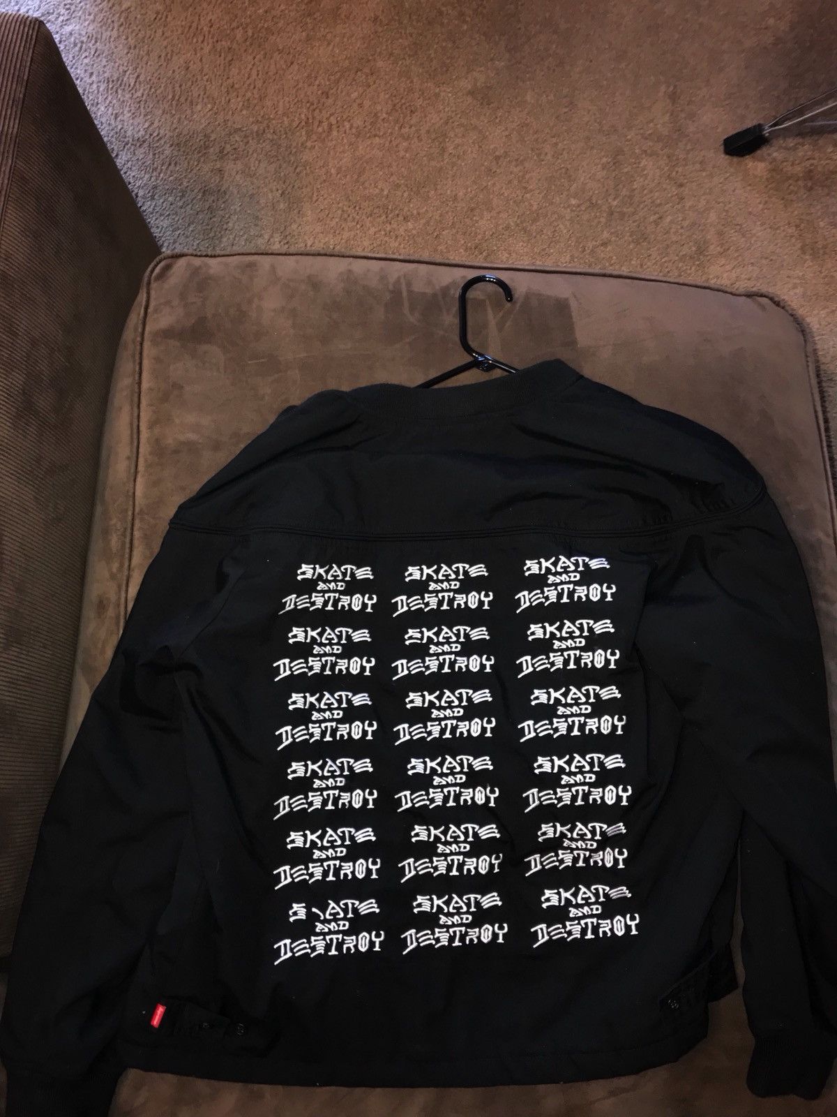 Supreme thrasher poplin crew jacket black deals