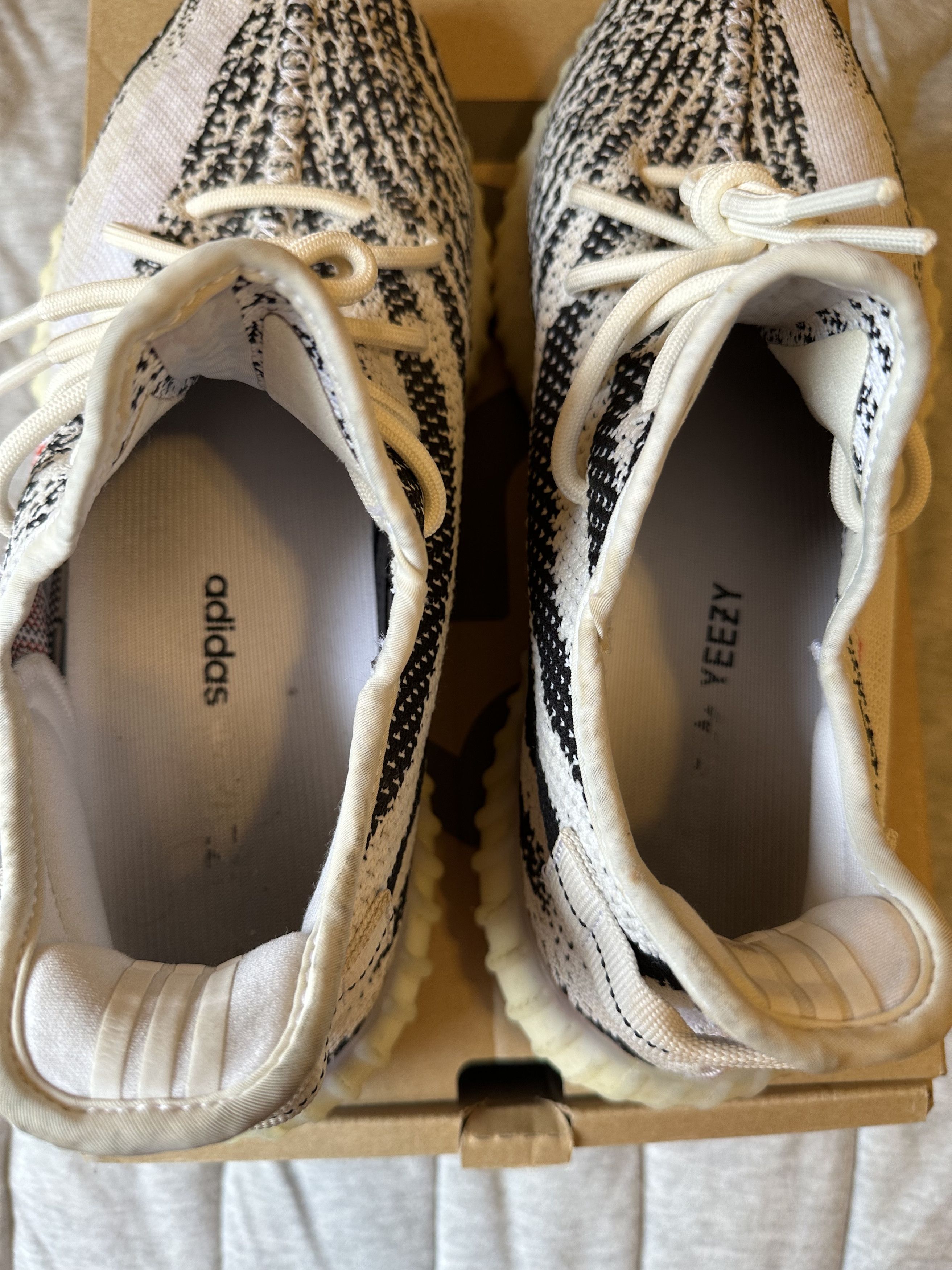 Adidas Zebra Yeezy Size US 11 / EU 44 - 7 Thumbnail
