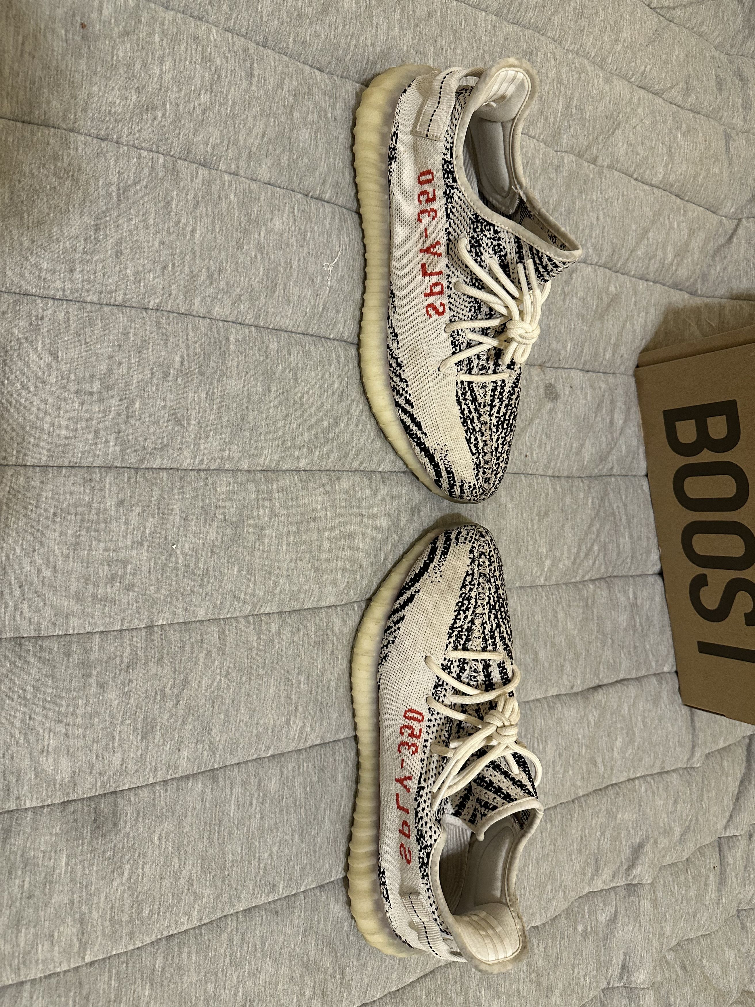 Adidas Zebra Yeezy Size US 11 / EU 44 - 3 Thumbnail