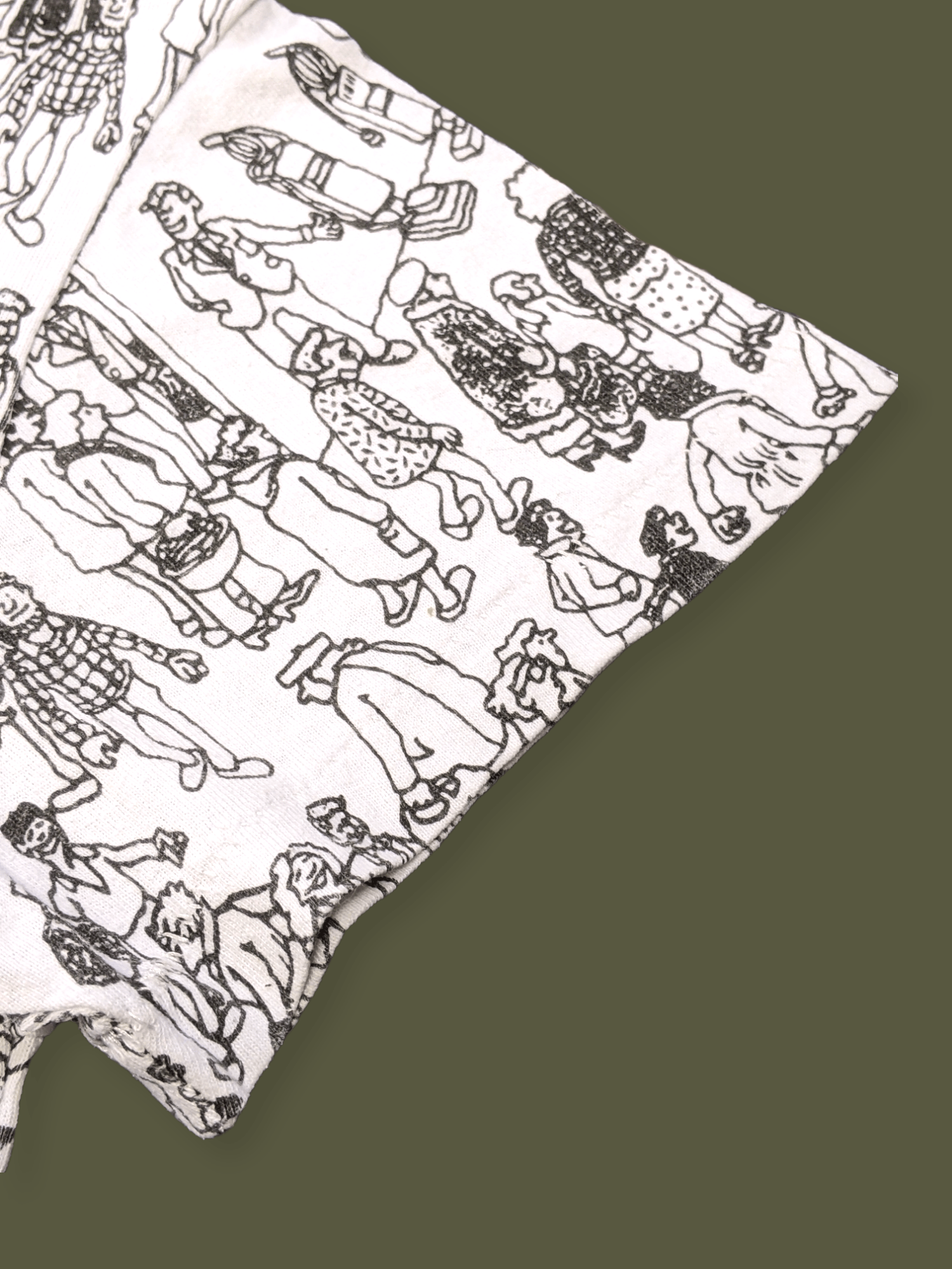 Disney × Vintage Vtg 90s Wheres Wally Artwork Cartoon All Over Print T shirt Size US S / EU 44-46 / 1 - 8 Thumbnail