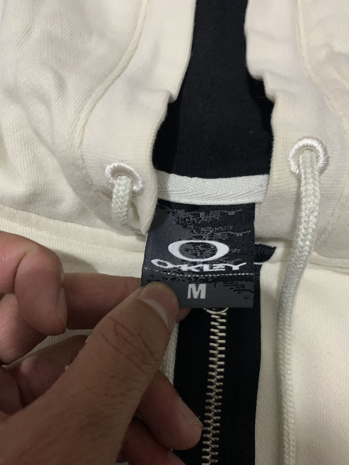 Oakley × Vintage 💸BINDINGOFFER💸Vintage oakley zip hoodie Size US M / EU 48-50 / 2 - 4 Thumbnail