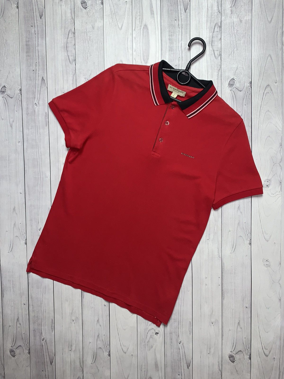 Burberry Polo Burberry red size L Size US L / EU 52-54 / 3 - 1 Thumbnail