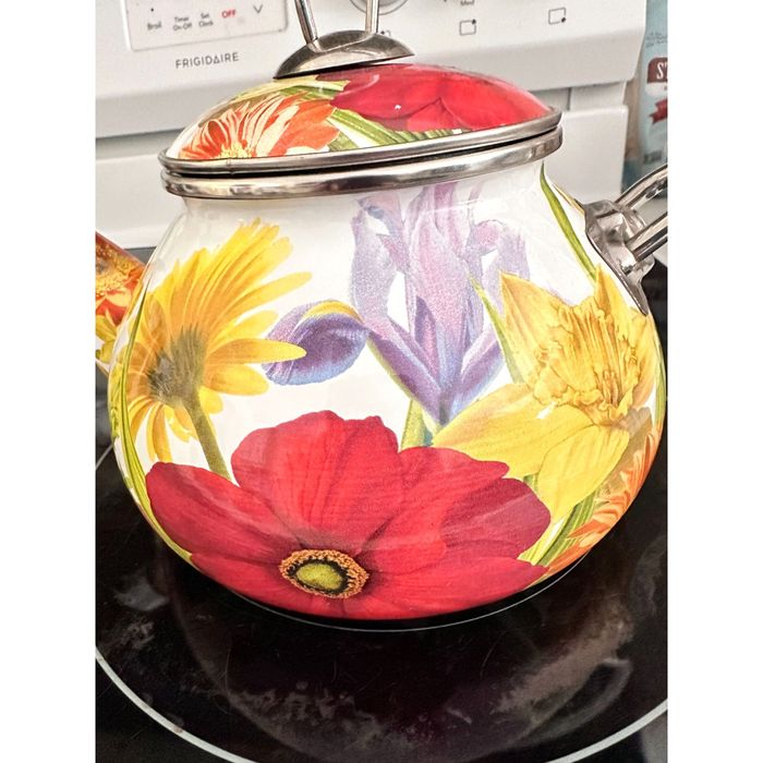 The Pioneer Woman 2.3 Quart Flower Garden Tea Kettle 